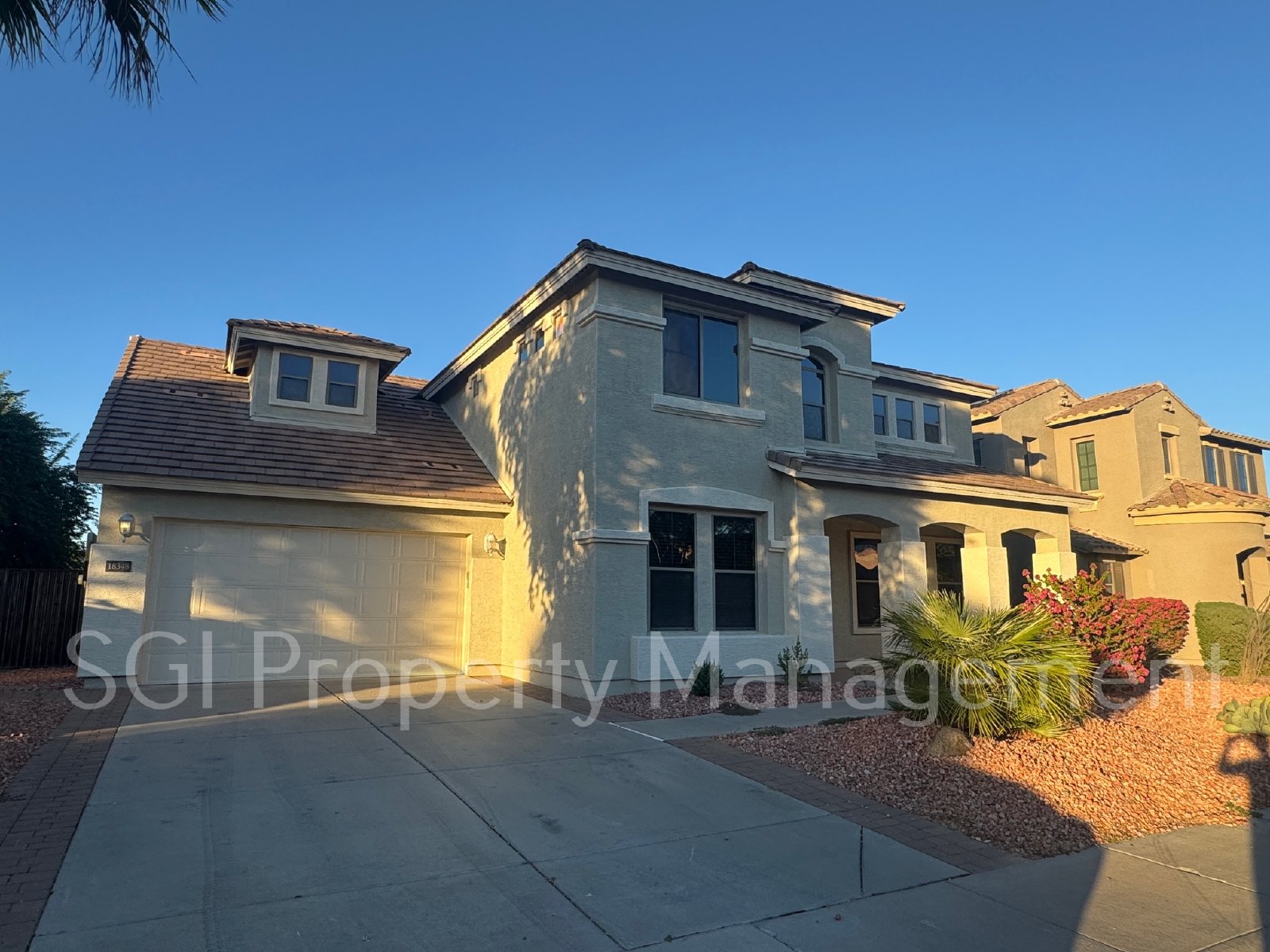 5 bedroom Waddell home with pool and spa property image