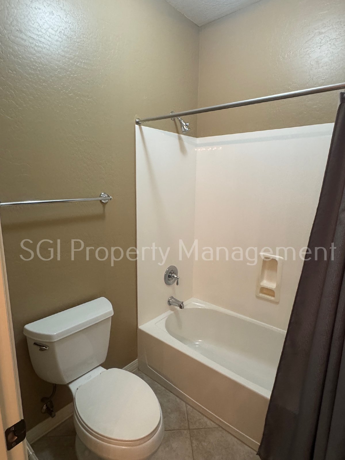 5 bedroom Waddell home with pool and spa property image