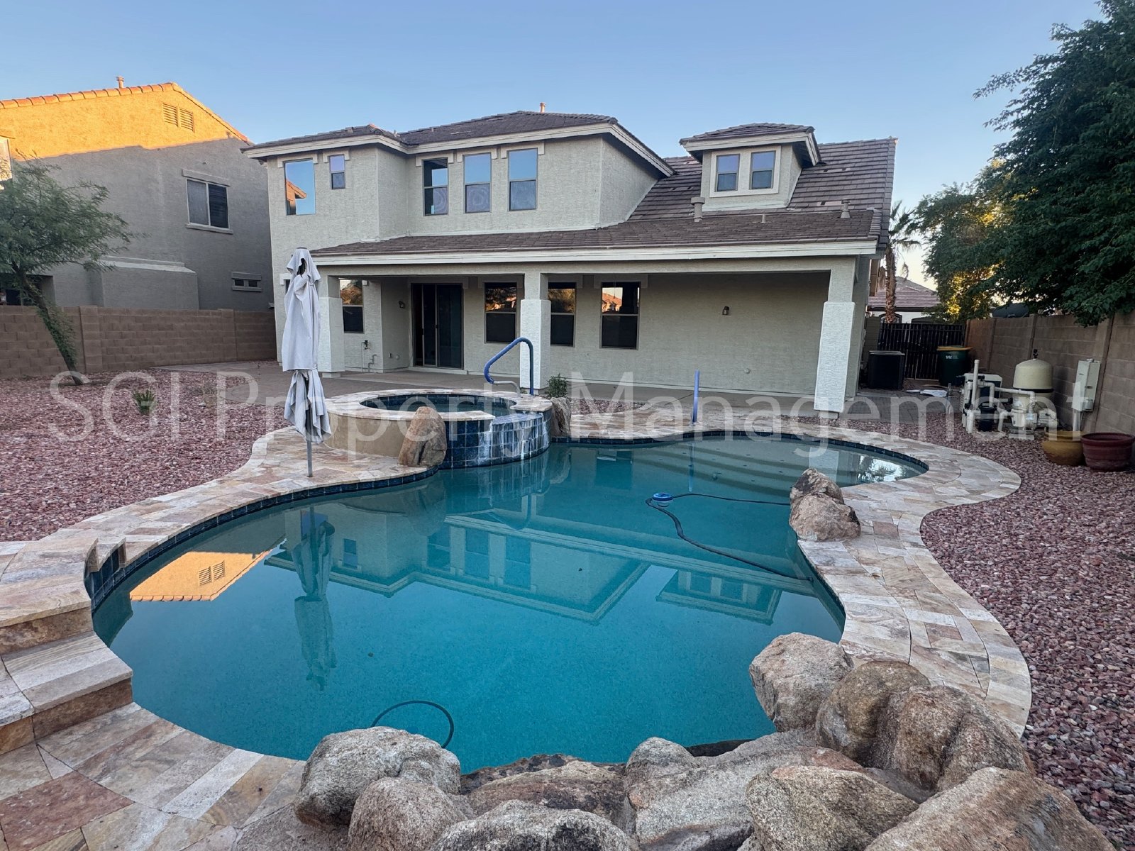 5 bedroom Waddell home with pool and spa property image