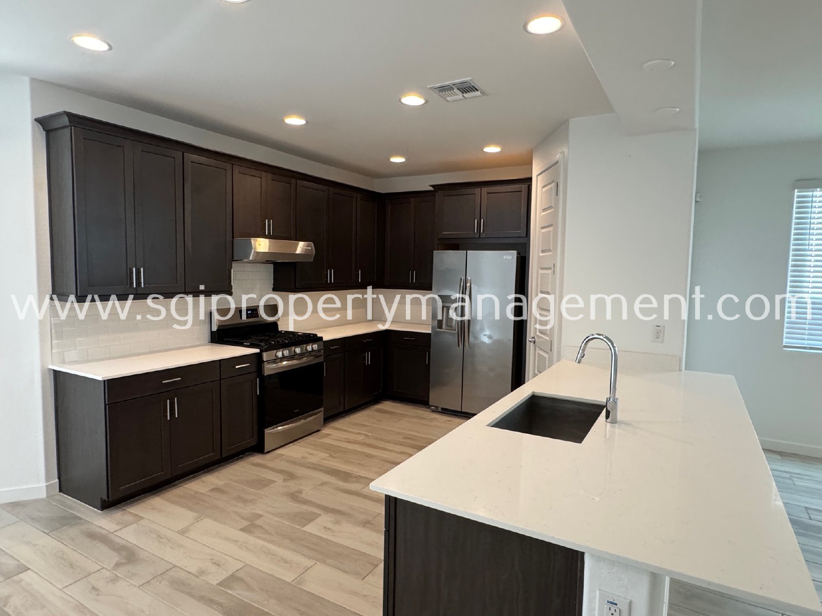 4 bedroom Waddell home property image