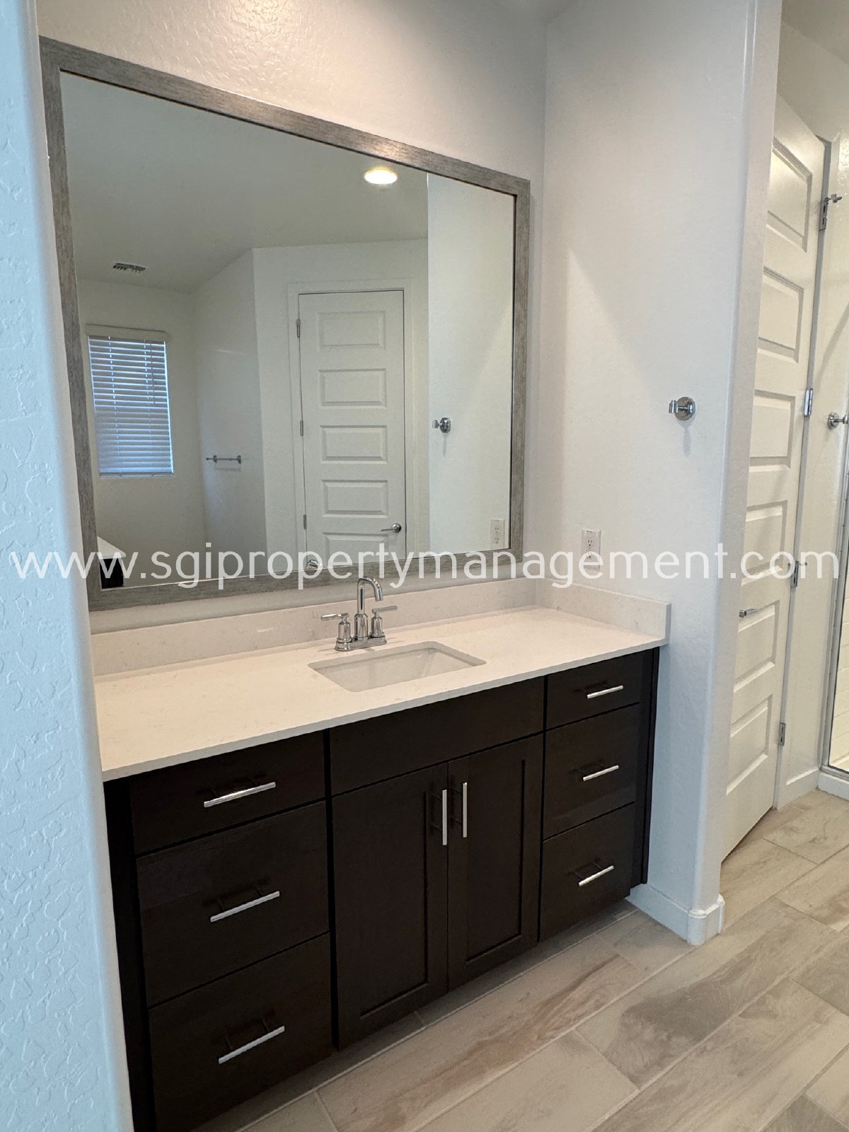 4 bedroom Waddell home property image