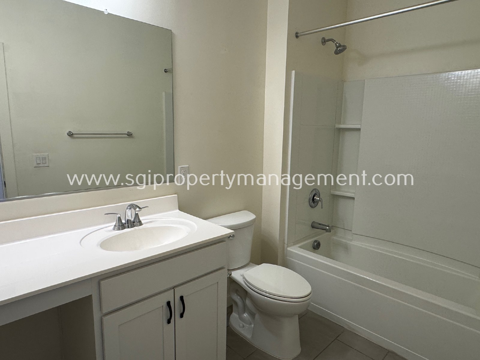 5 bedroom, 3 bathroom Casa Grande home property image