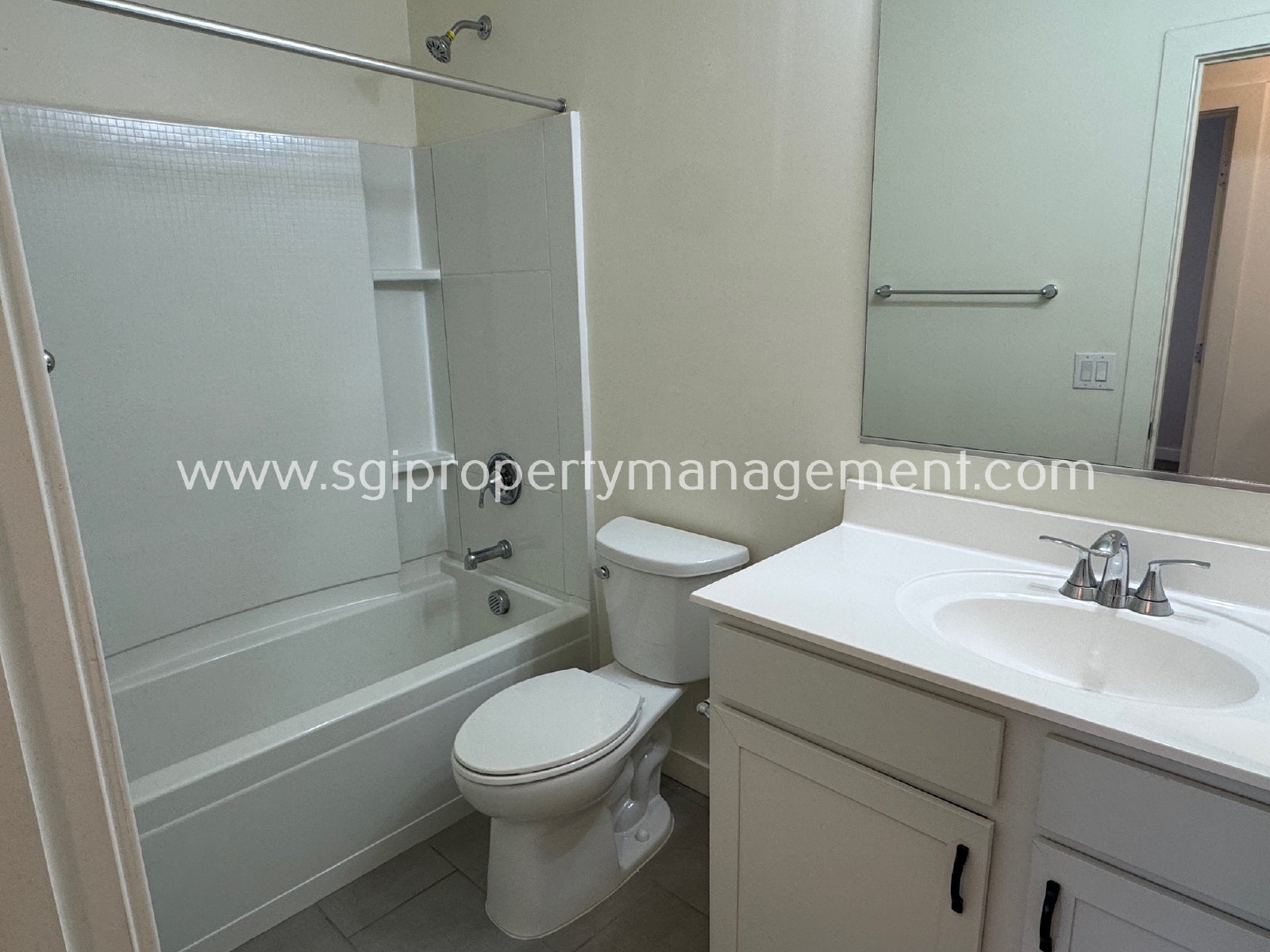 5 bedroom, 3 bathroom Casa Grande home property image