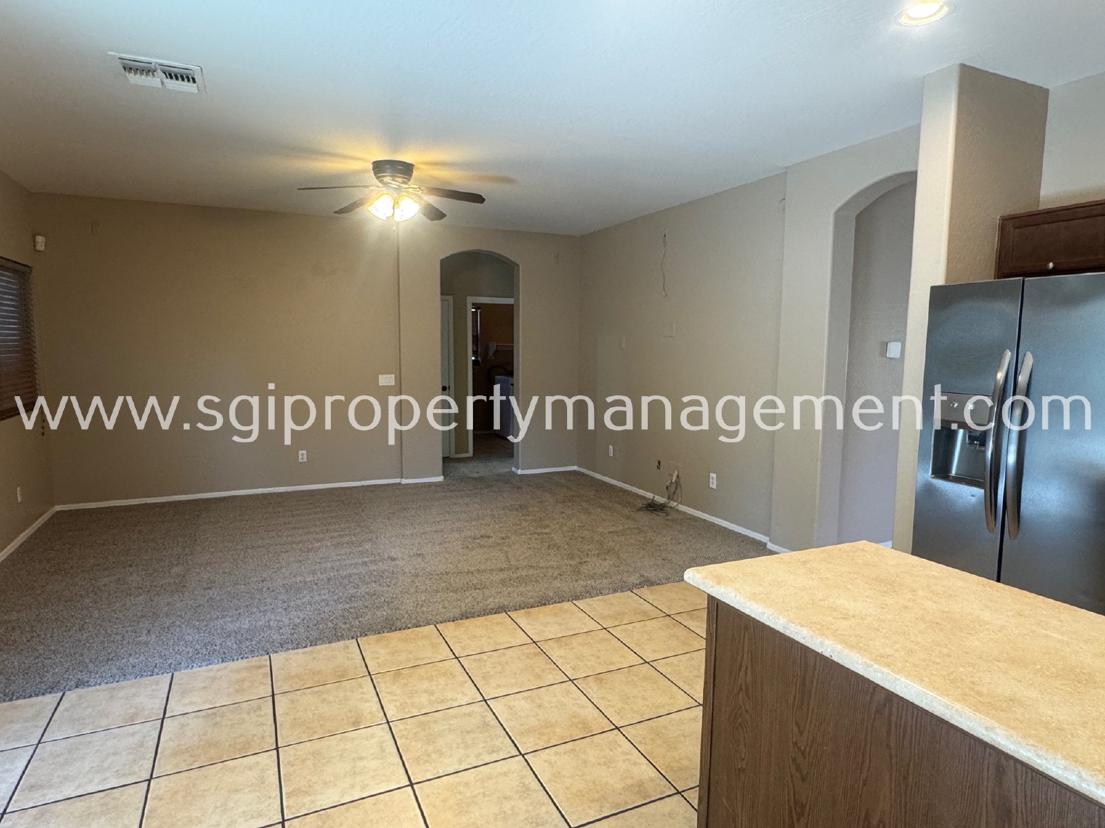 Spacious 5 bedroom home on corner lot property image