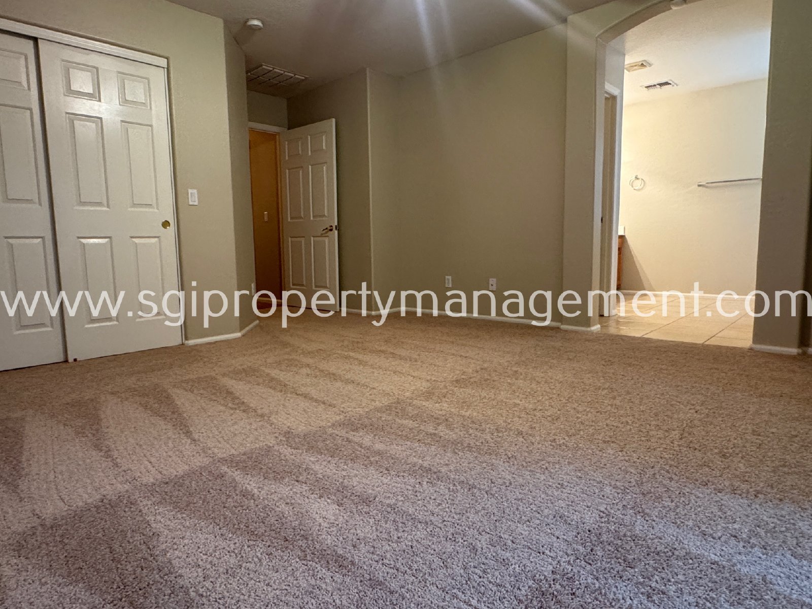 Charming 3 bedroom single level San Tan Valley home property image