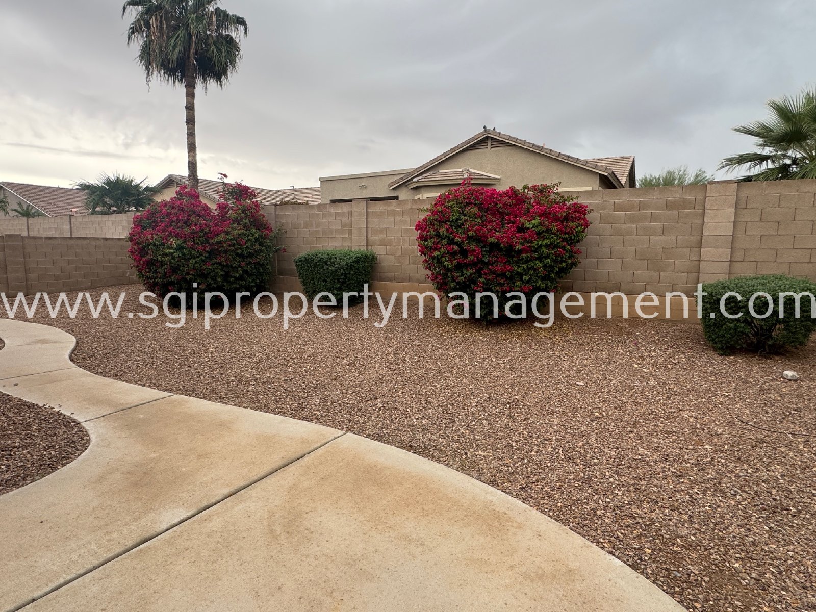 Charming 3 bedroom single level San Tan Valley home property image