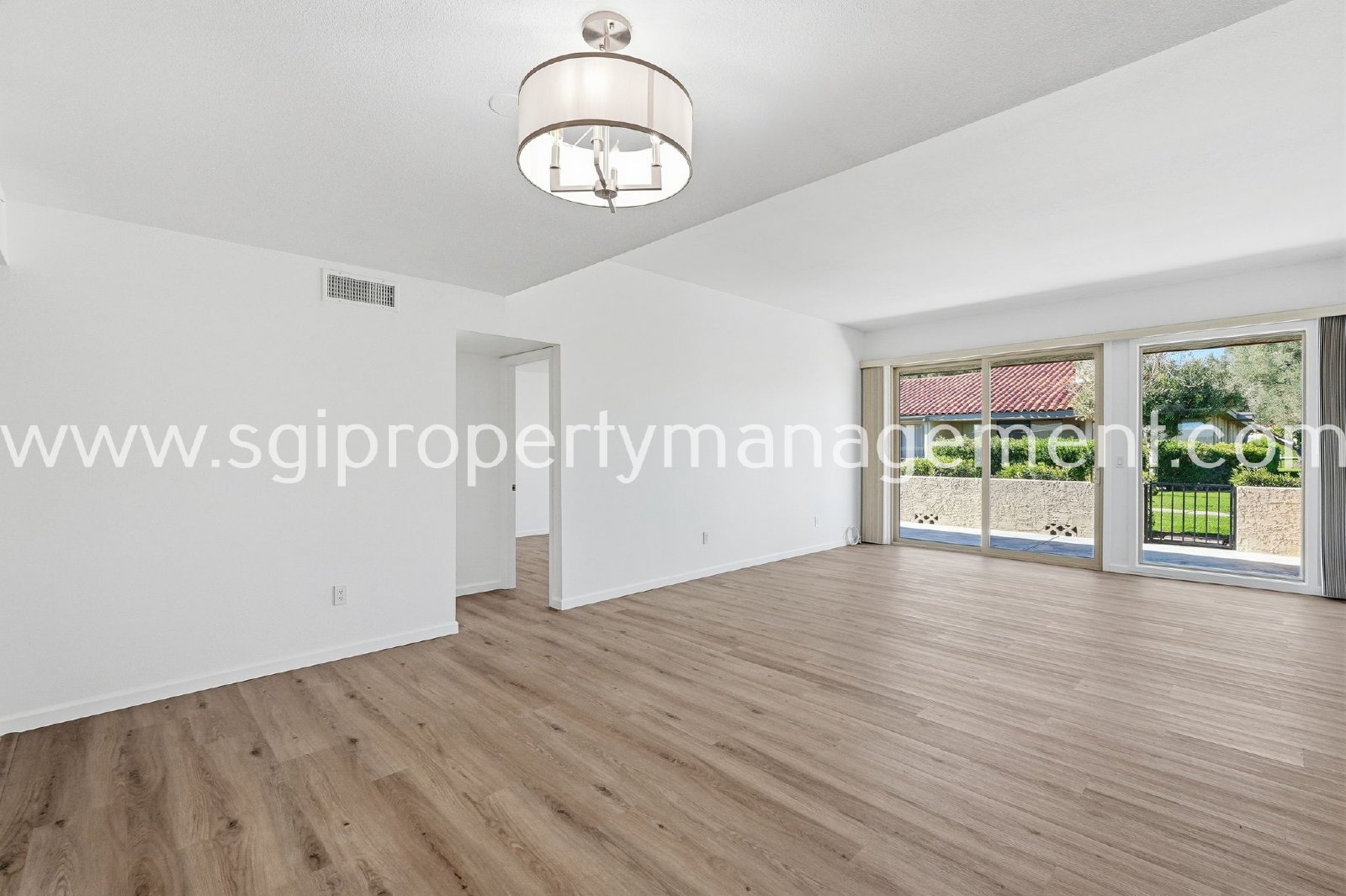 Updated 2 bedroom, 2 bathroom Scottsdale home property image