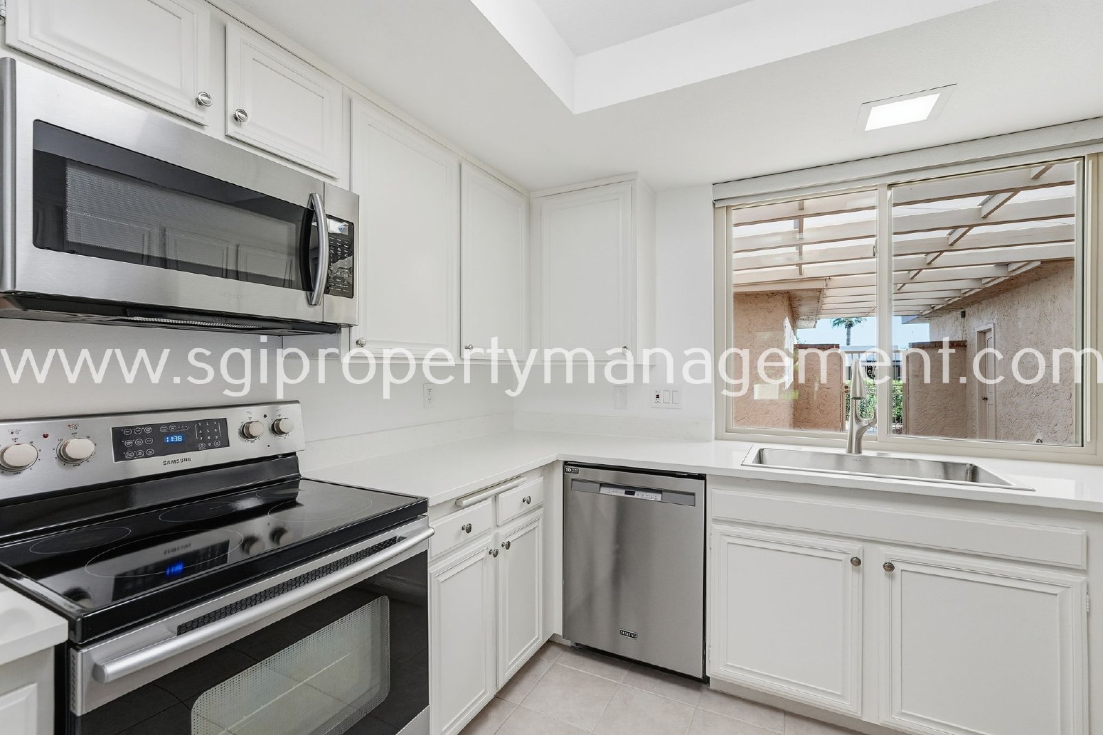 Updated 2 bedroom, 2 bathroom Scottsdale home property image