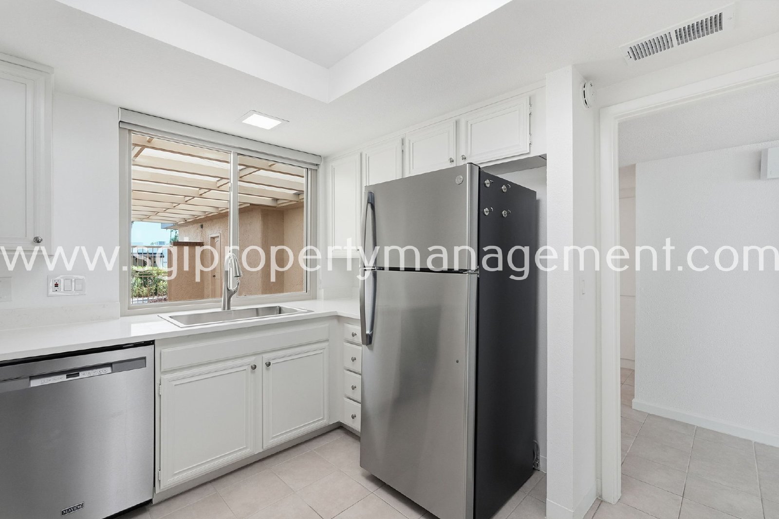 Updated 2 bedroom, 2 bathroom Scottsdale home property image