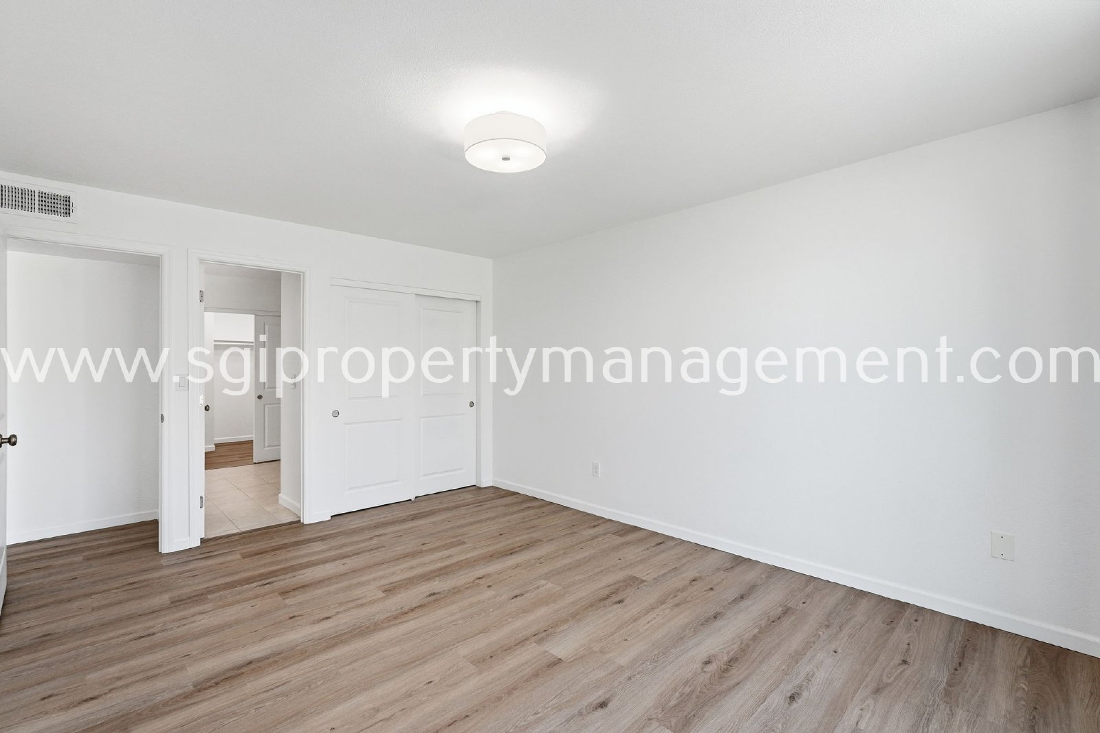 Updated 2 bedroom, 2 bathroom Scottsdale home property image