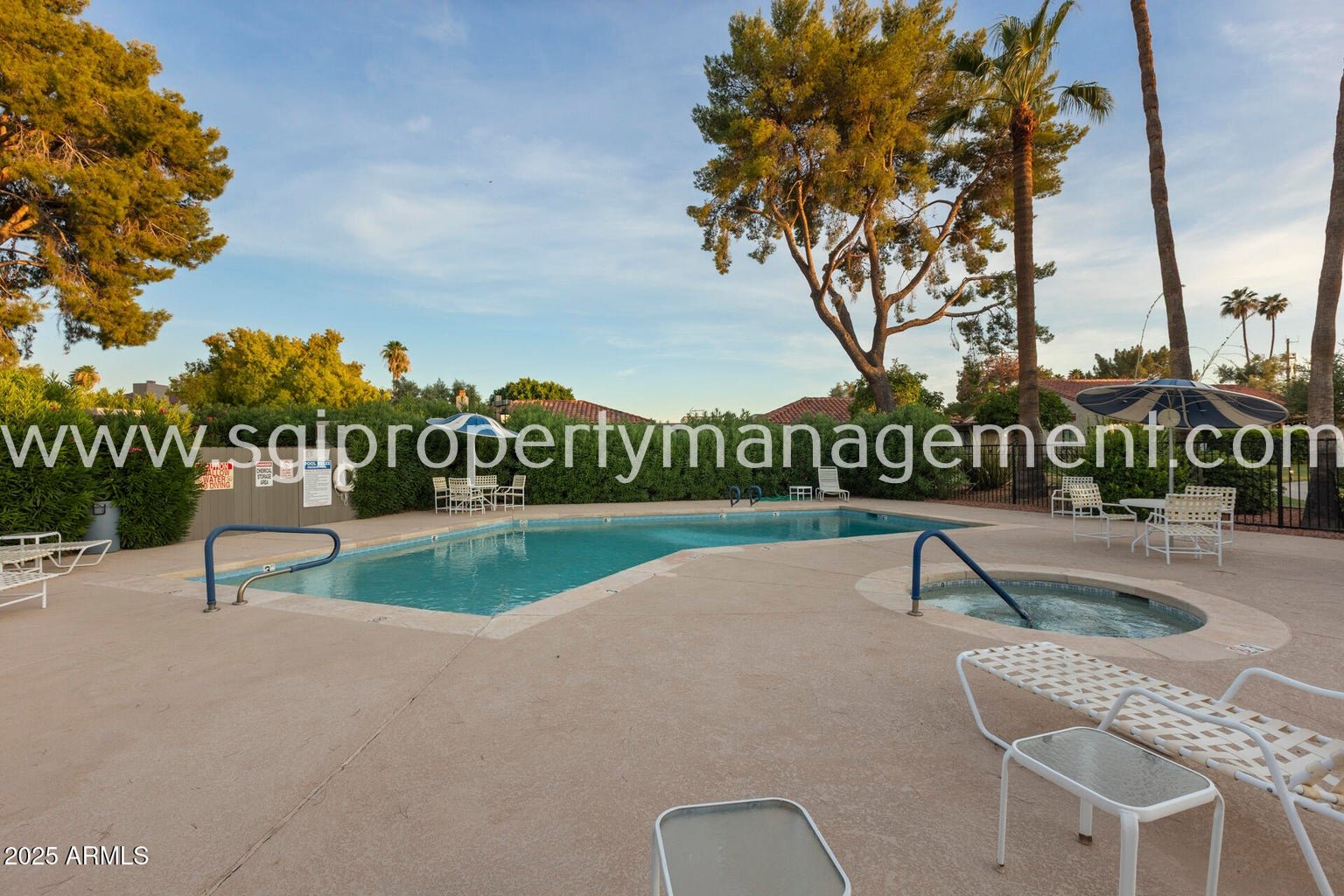 Updated 2 bedroom, 2 bathroom Scottsdale home property image