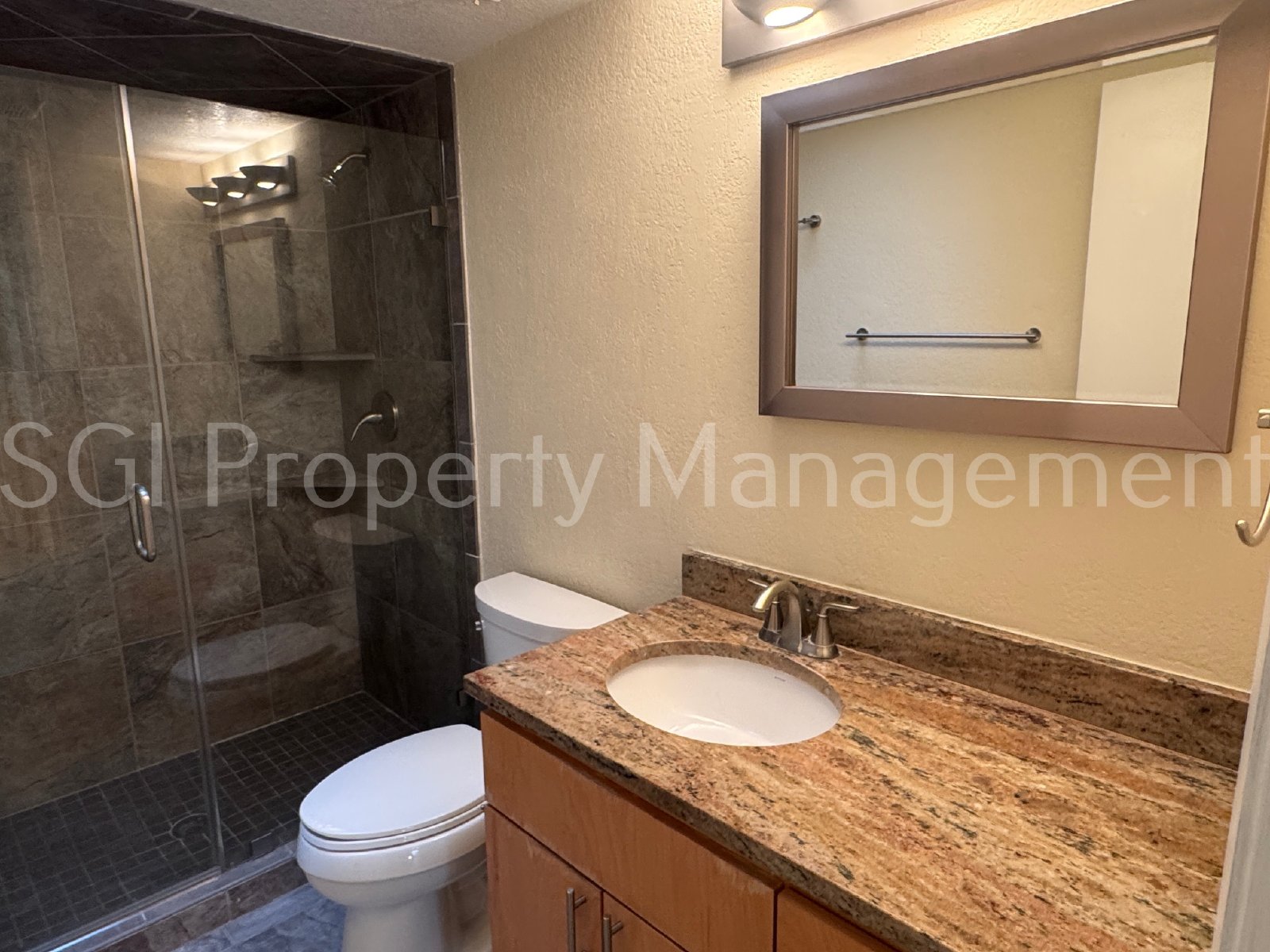 Gorgeous home ready for move in property image