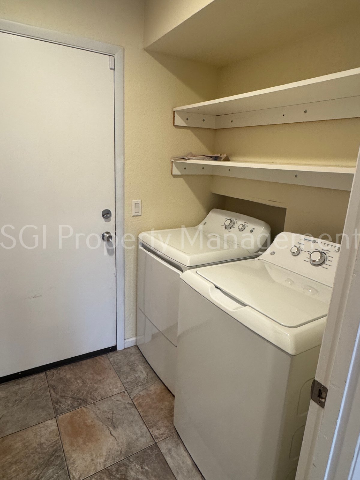 Gorgeous home ready for move in property image