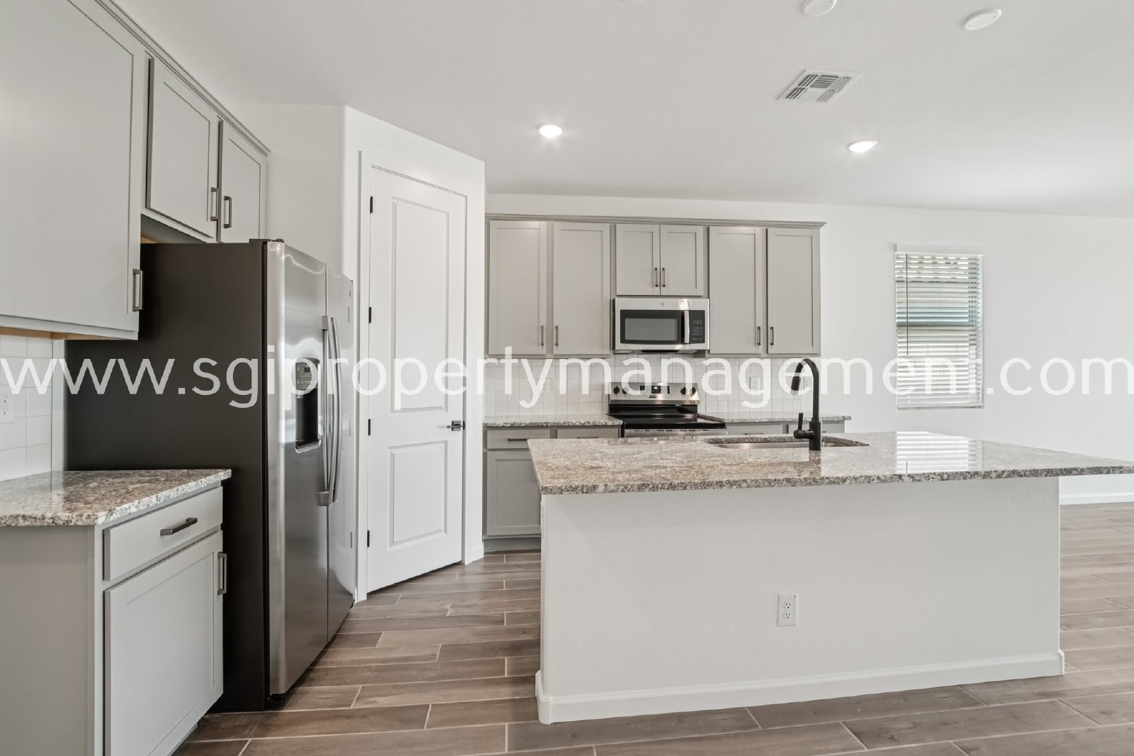 Brand new 3 bedroom single level home with many upgrades property image