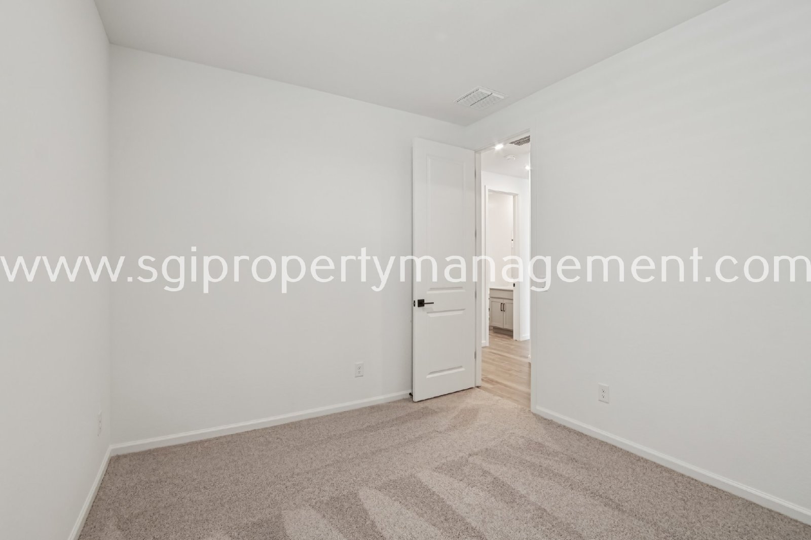 Brand new 3 bedroom single level home with many upgrades property image