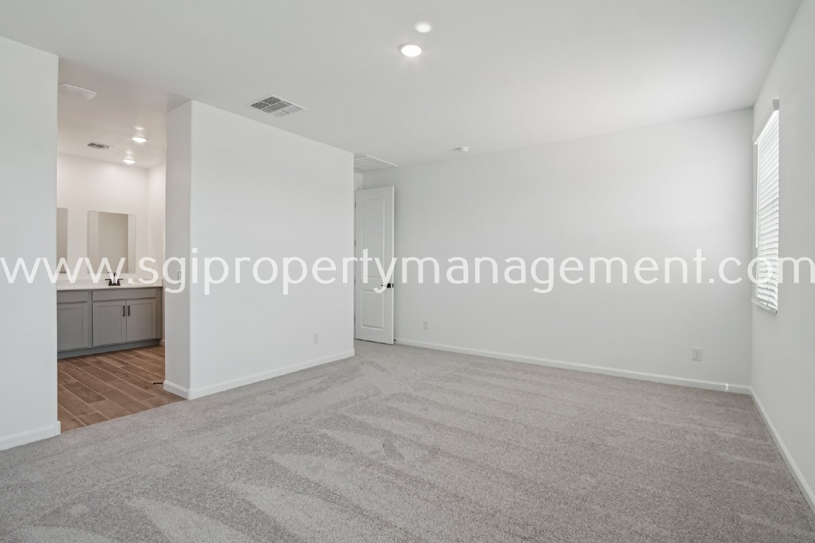 Brand new 3 bedroom single level home with many upgrades property image