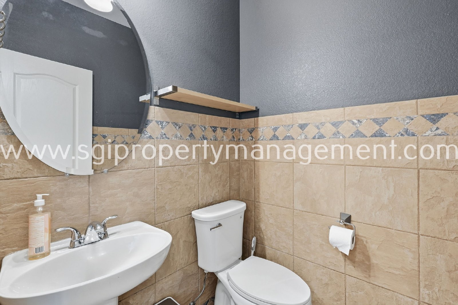 Great 3 bedroom, 2.5 bath home in NE Phoenix property image