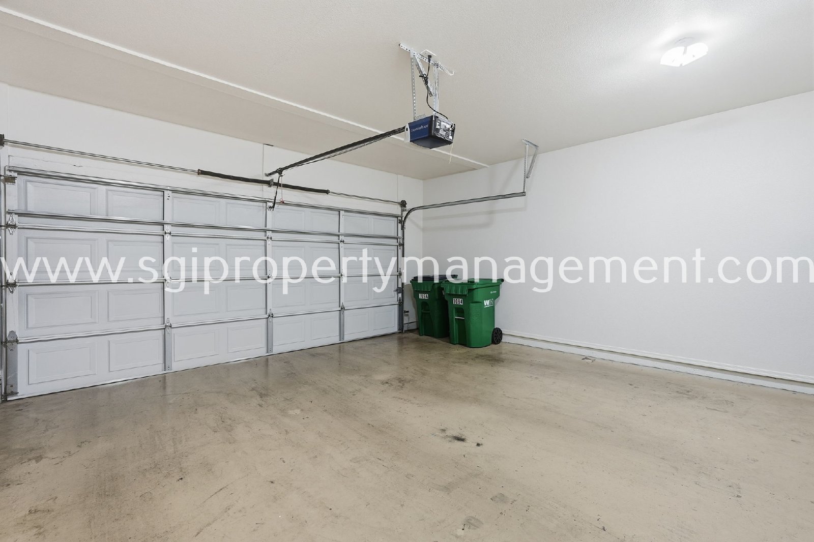 Great 3 bedroom, 2.5 bath home in NE Phoenix property image