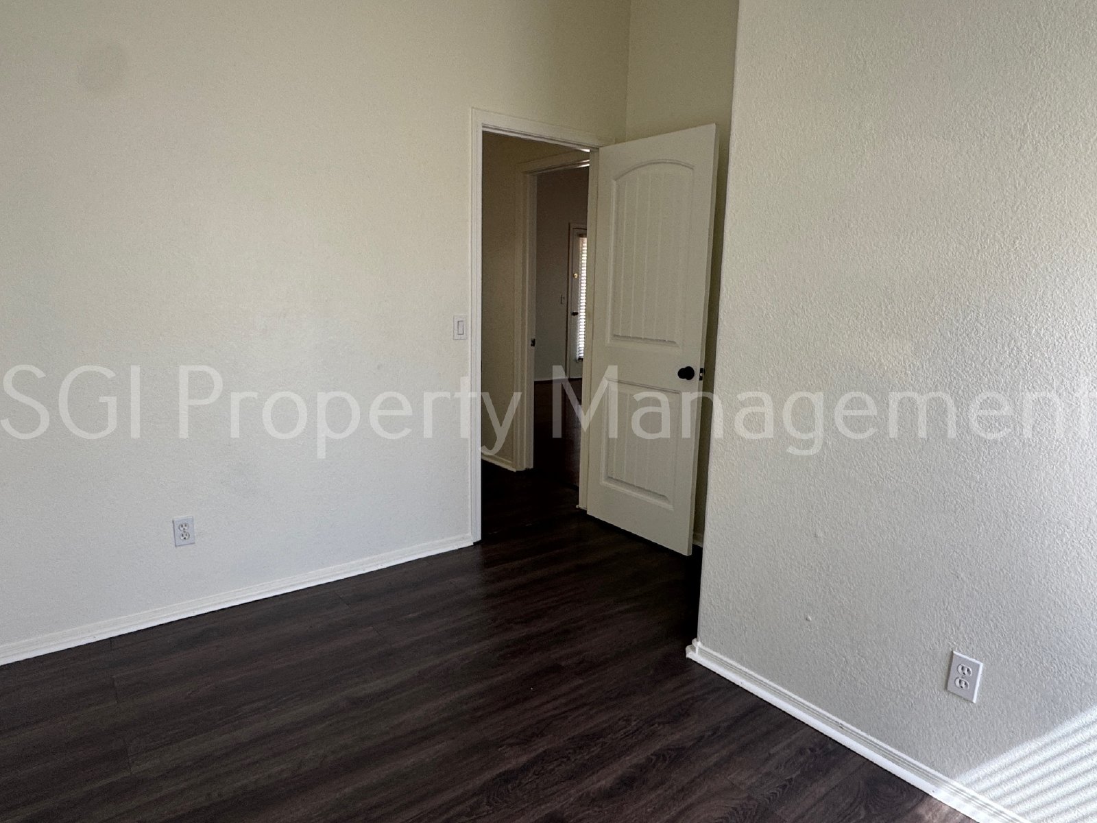 Spacious home ready for move in property image