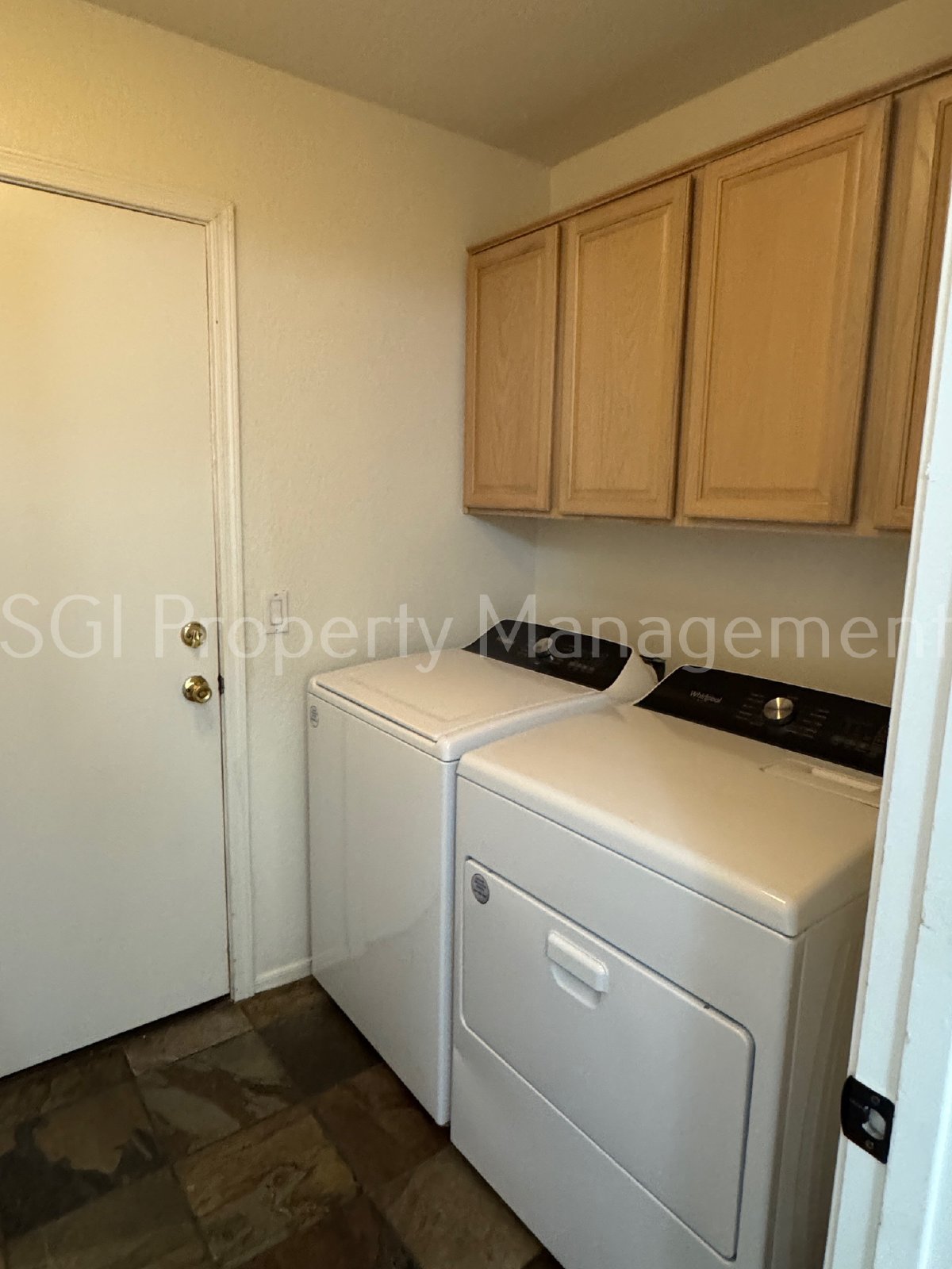 Spacious home ready for move in property image