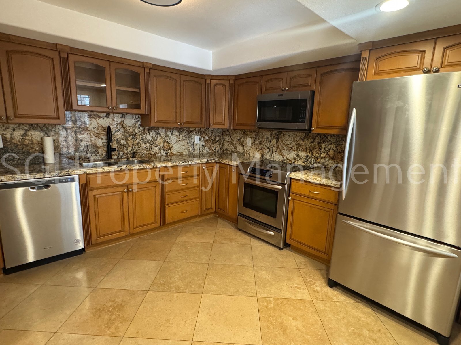 Great condo ready for move in property image