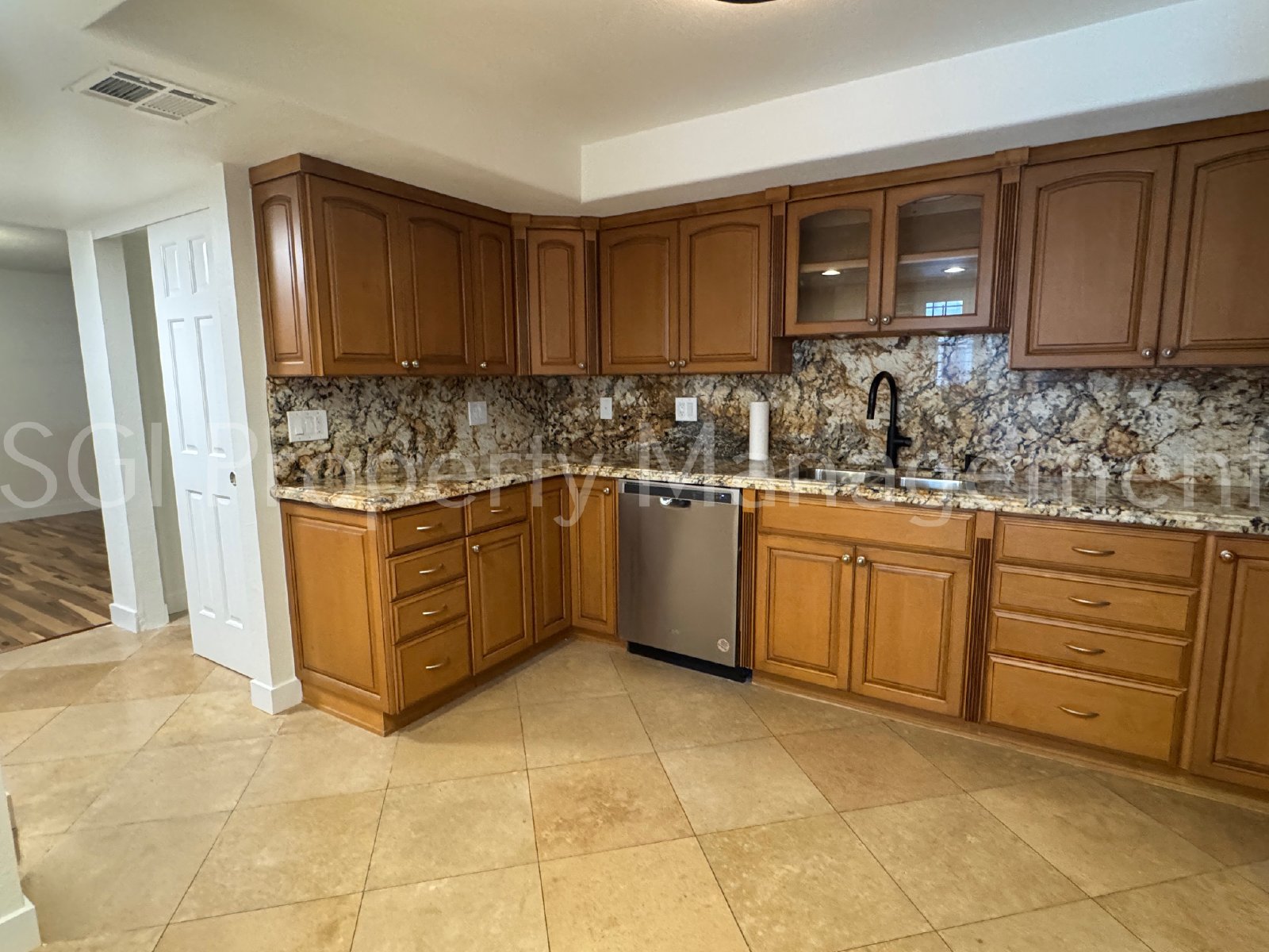 Great condo ready for move in property image