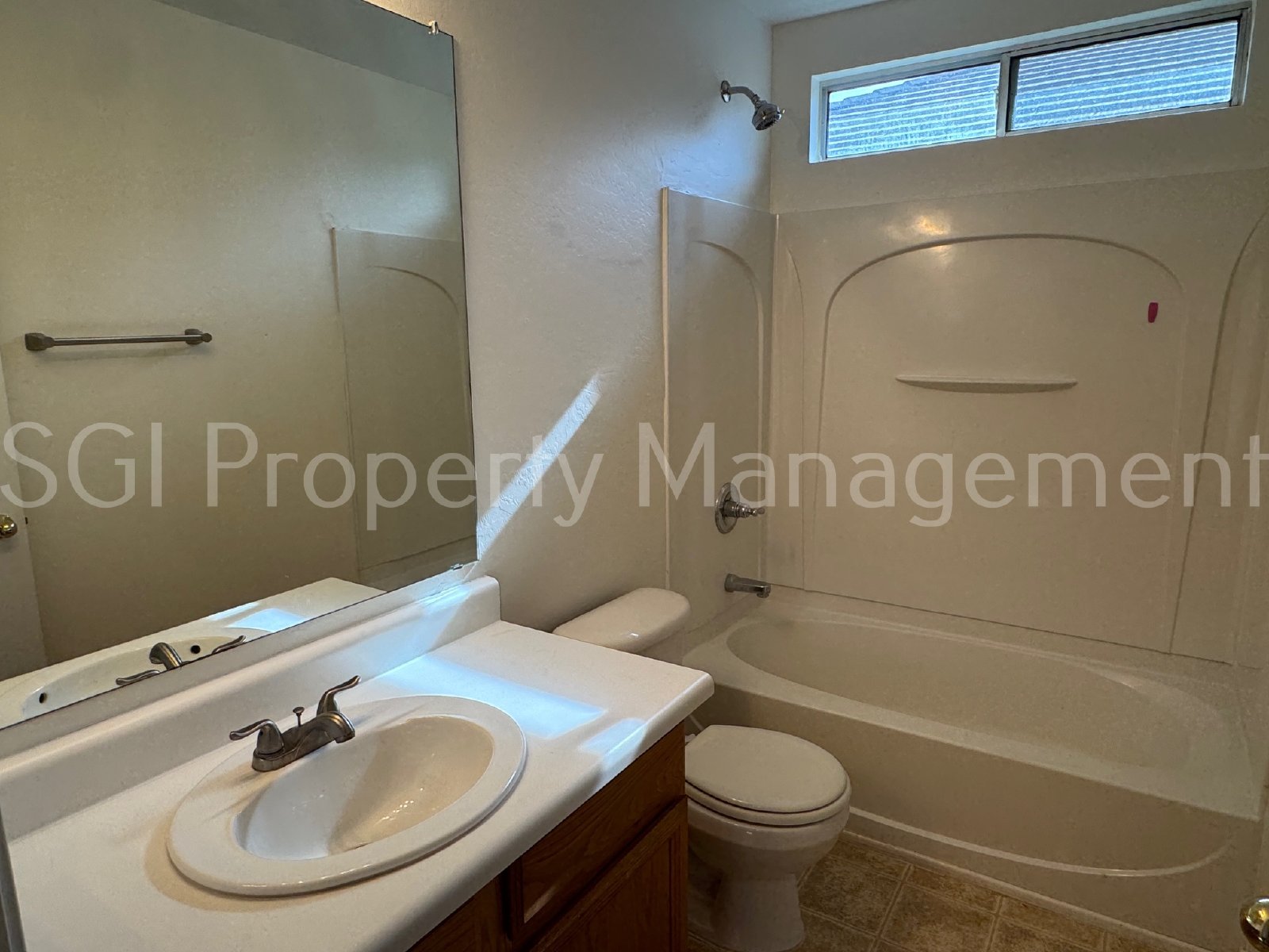 Spacious home ready for move in property image