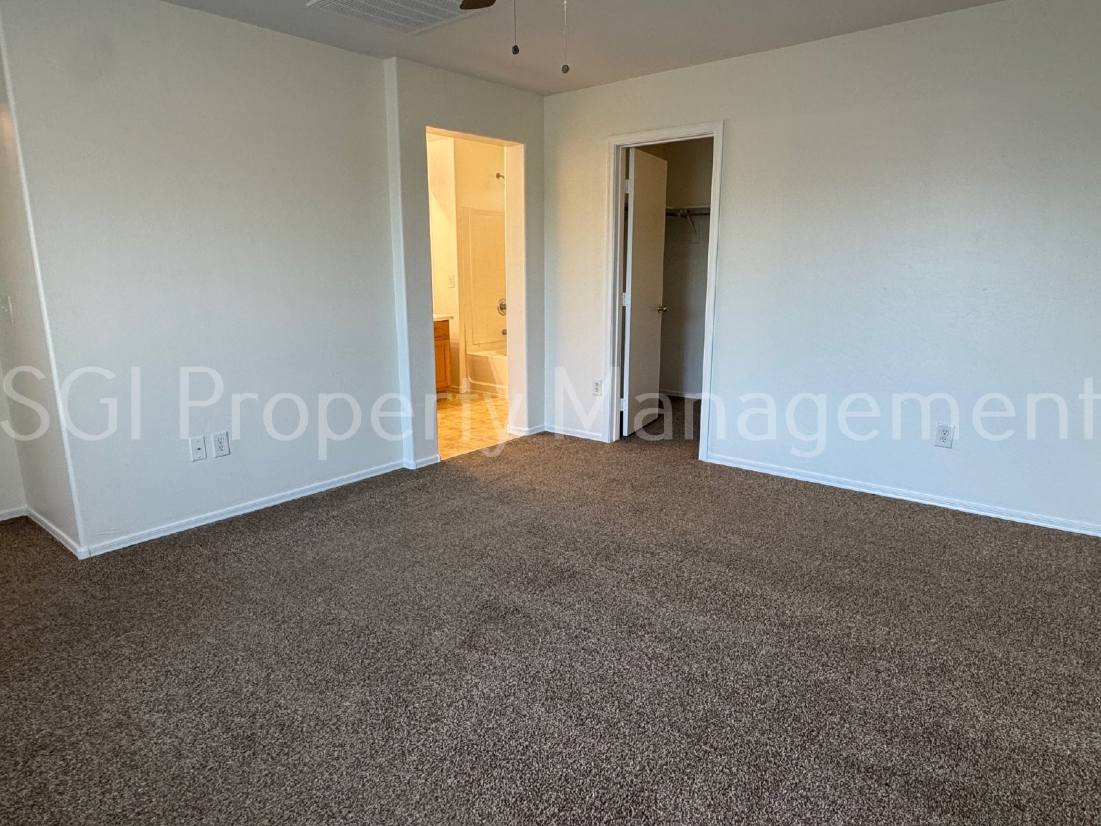 Spacious home ready for move in property image