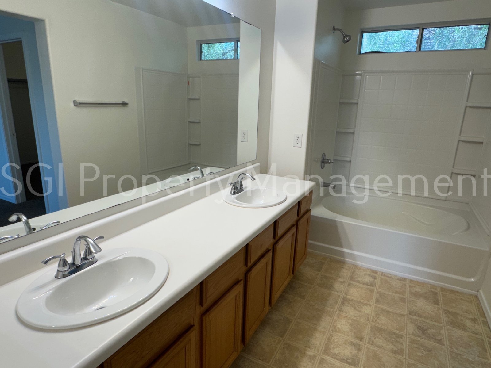 Spacious home ready for move in property image