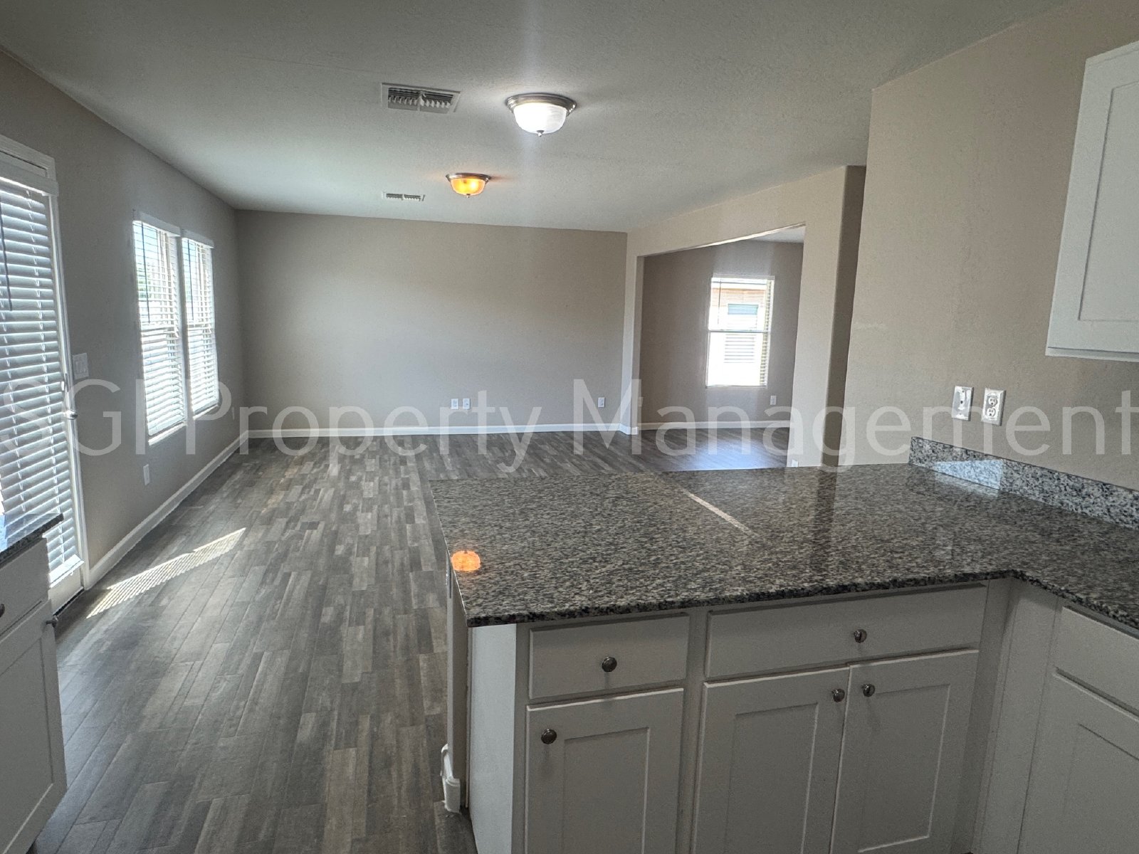 Gorgeous home ready for move in property image