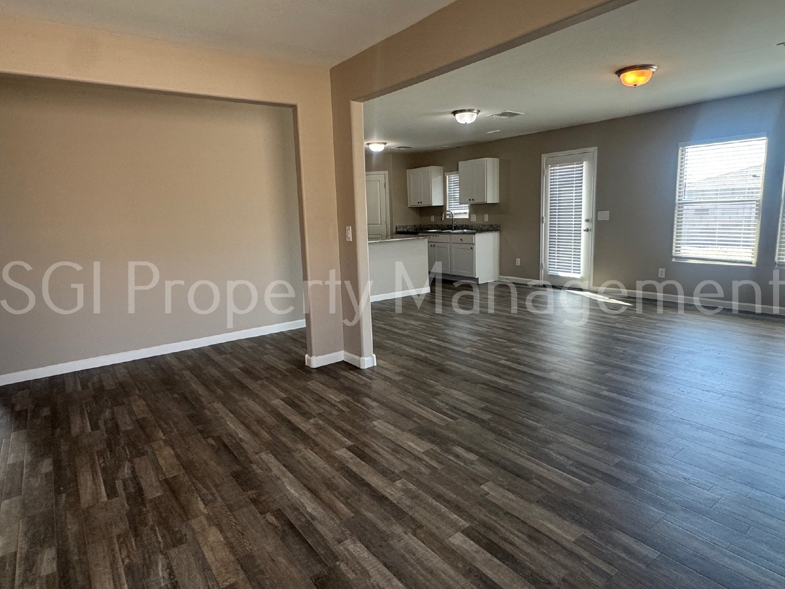 Gorgeous home ready for move in property image