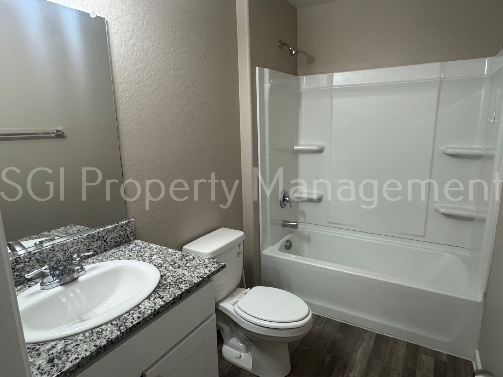 Gorgeous home ready for move in property image