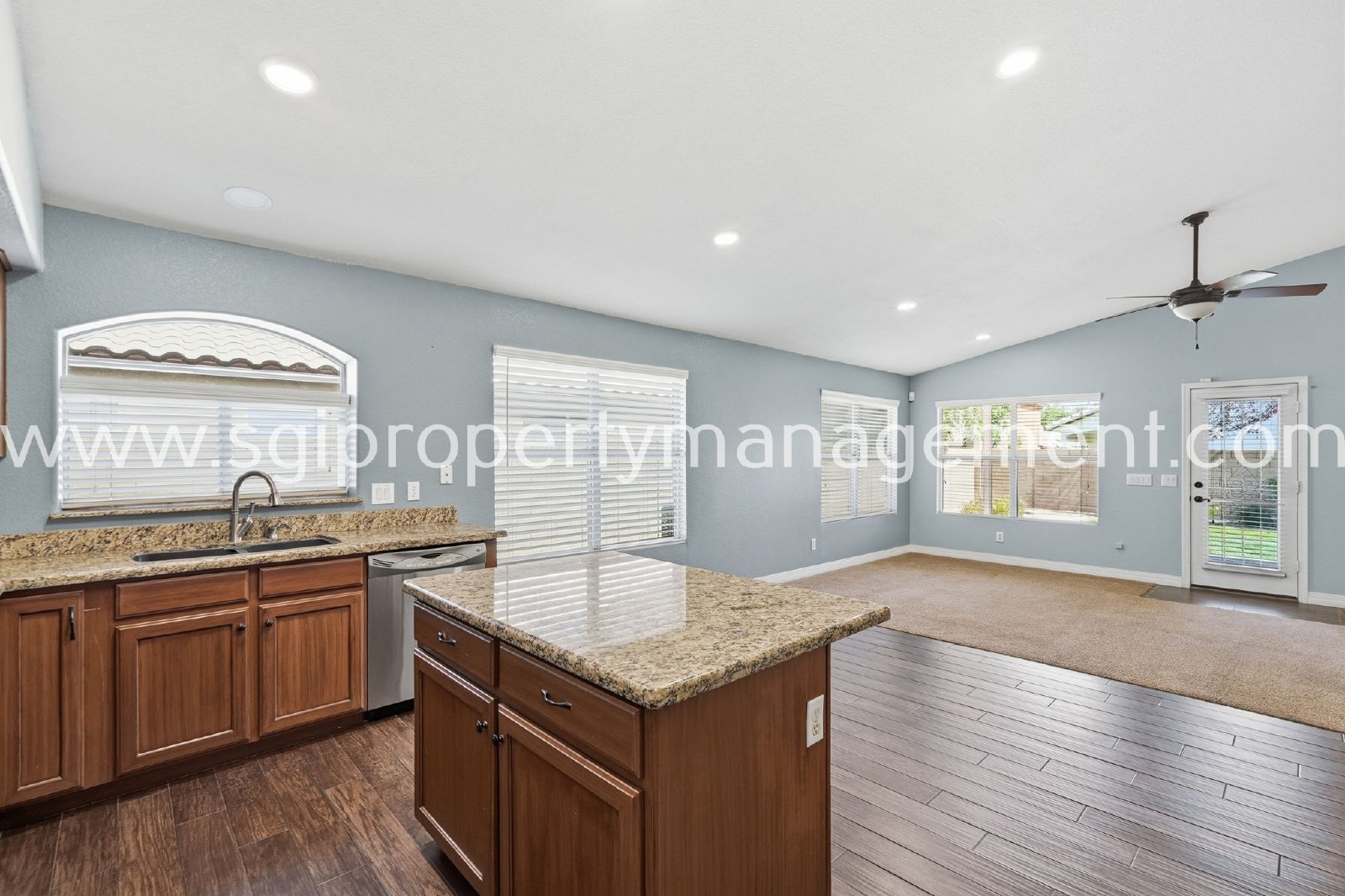Updated 4 bedroom Peoria home property image
