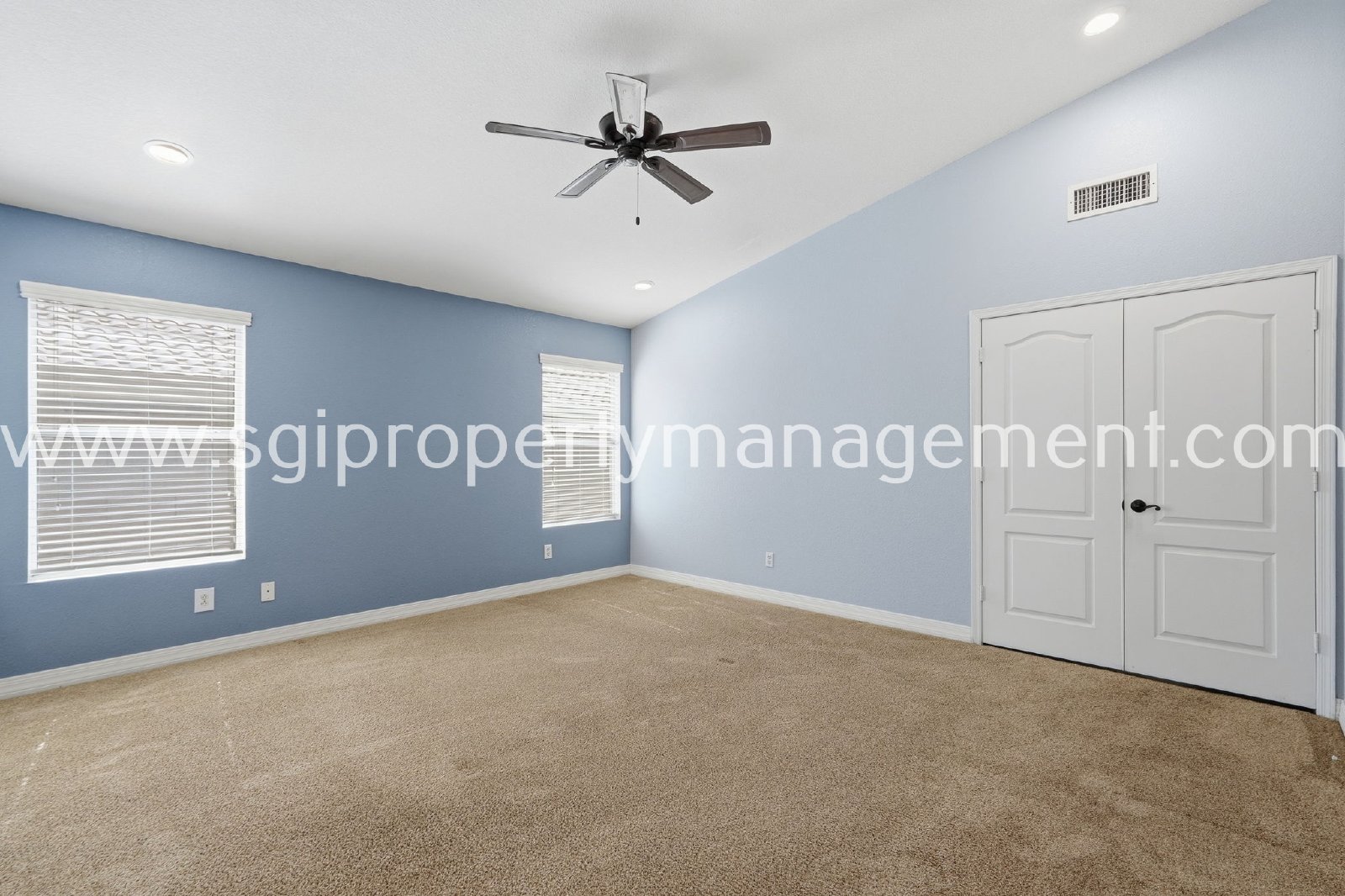 Updated 4 bedroom Peoria home property image