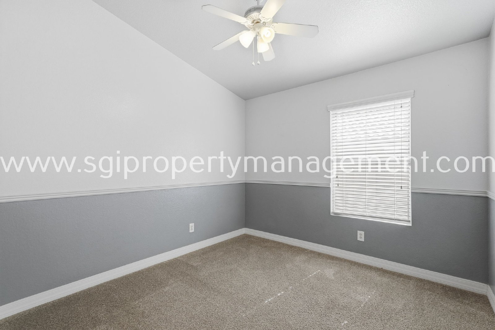 Updated 4 bedroom Peoria home property image