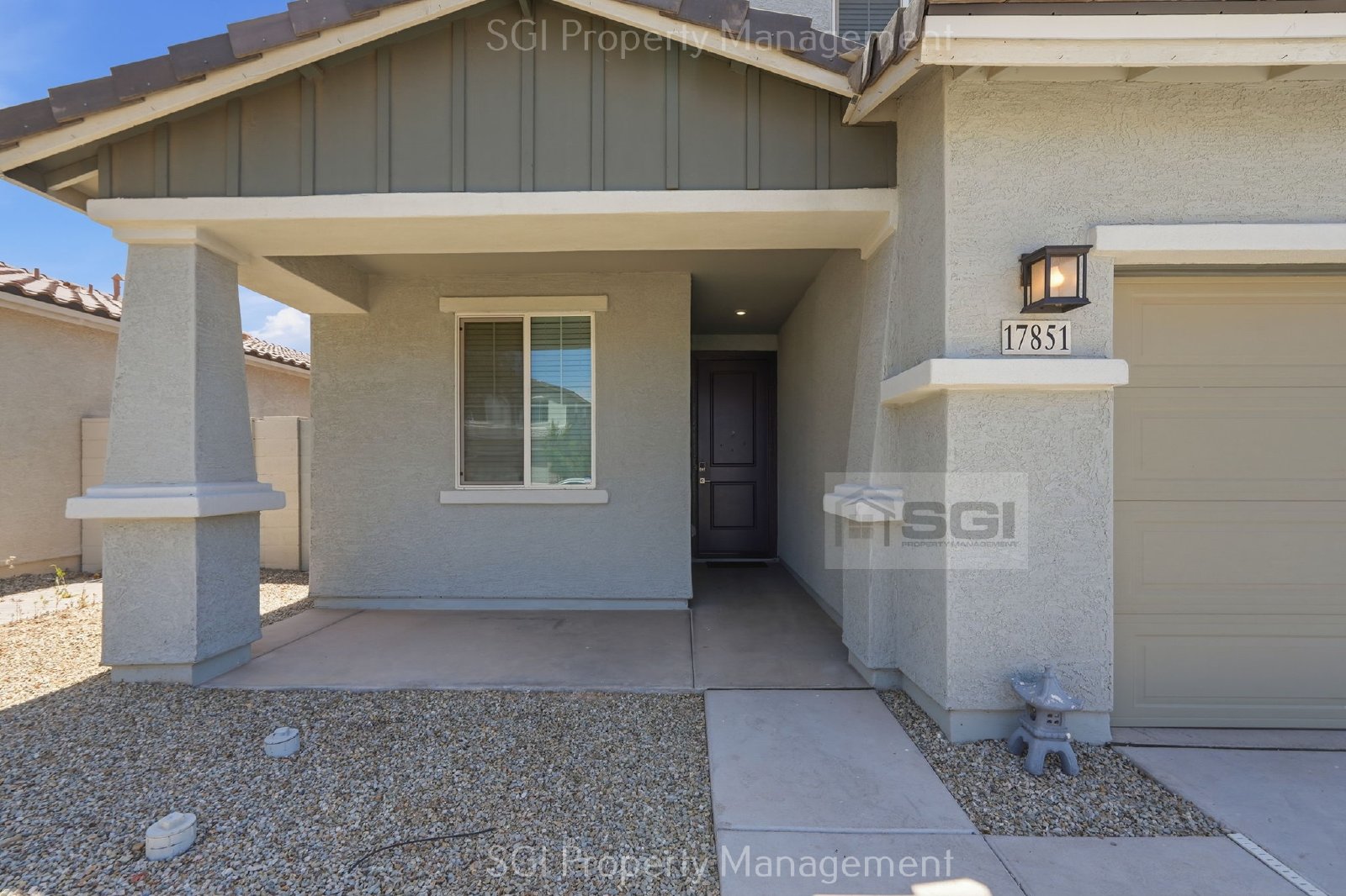 4 BEDROOM 3 BATHROOM SURPRISE HOME. property image