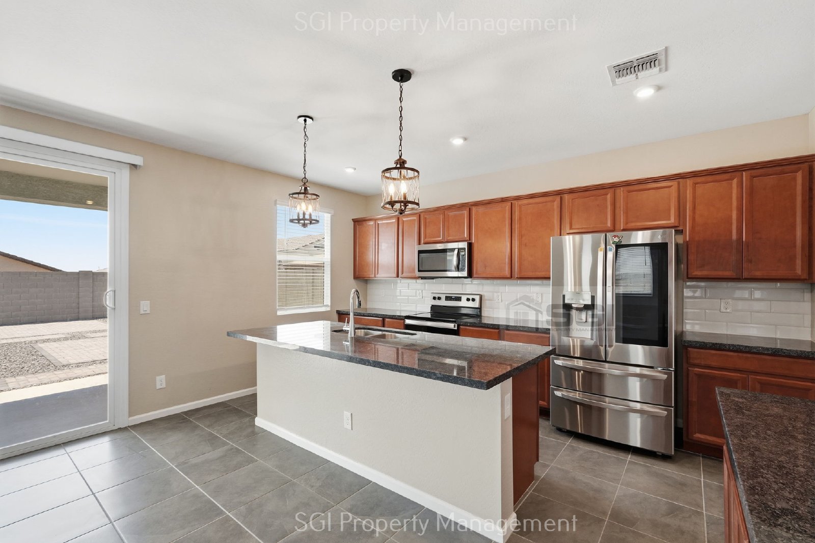 4 BEDROOM 3 BATHROOM SURPRISE HOME. property image