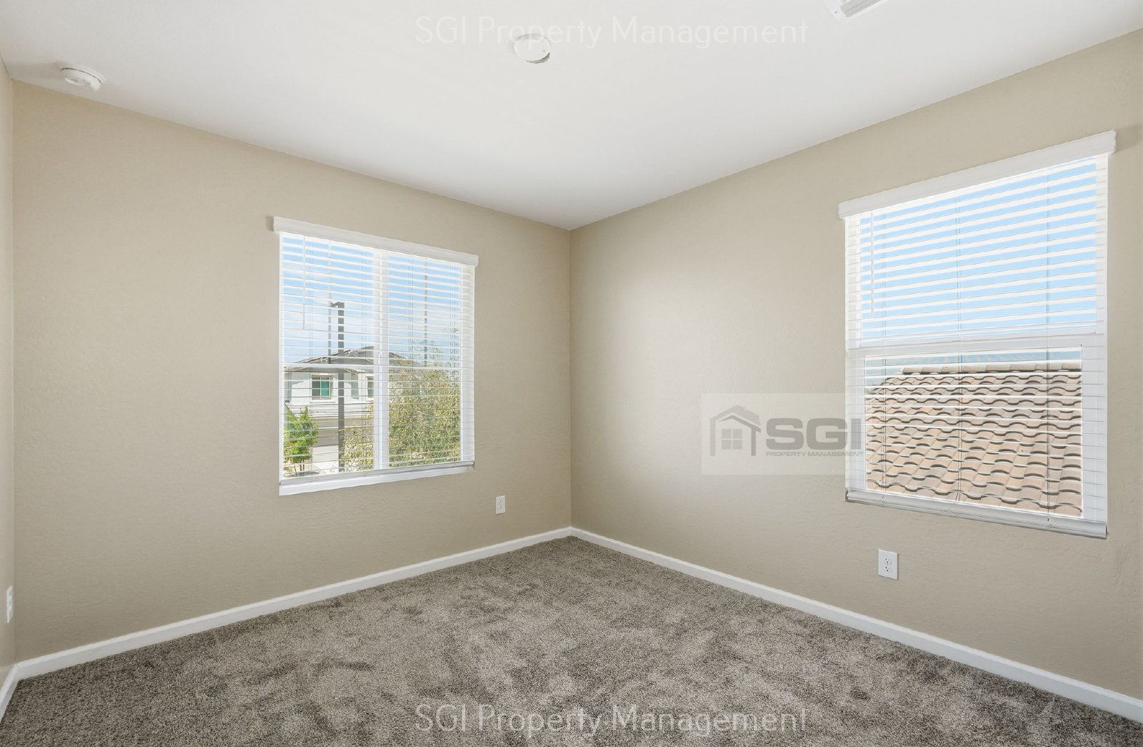 4 BEDROOM 3 BATHROOM SURPRISE HOME. property image