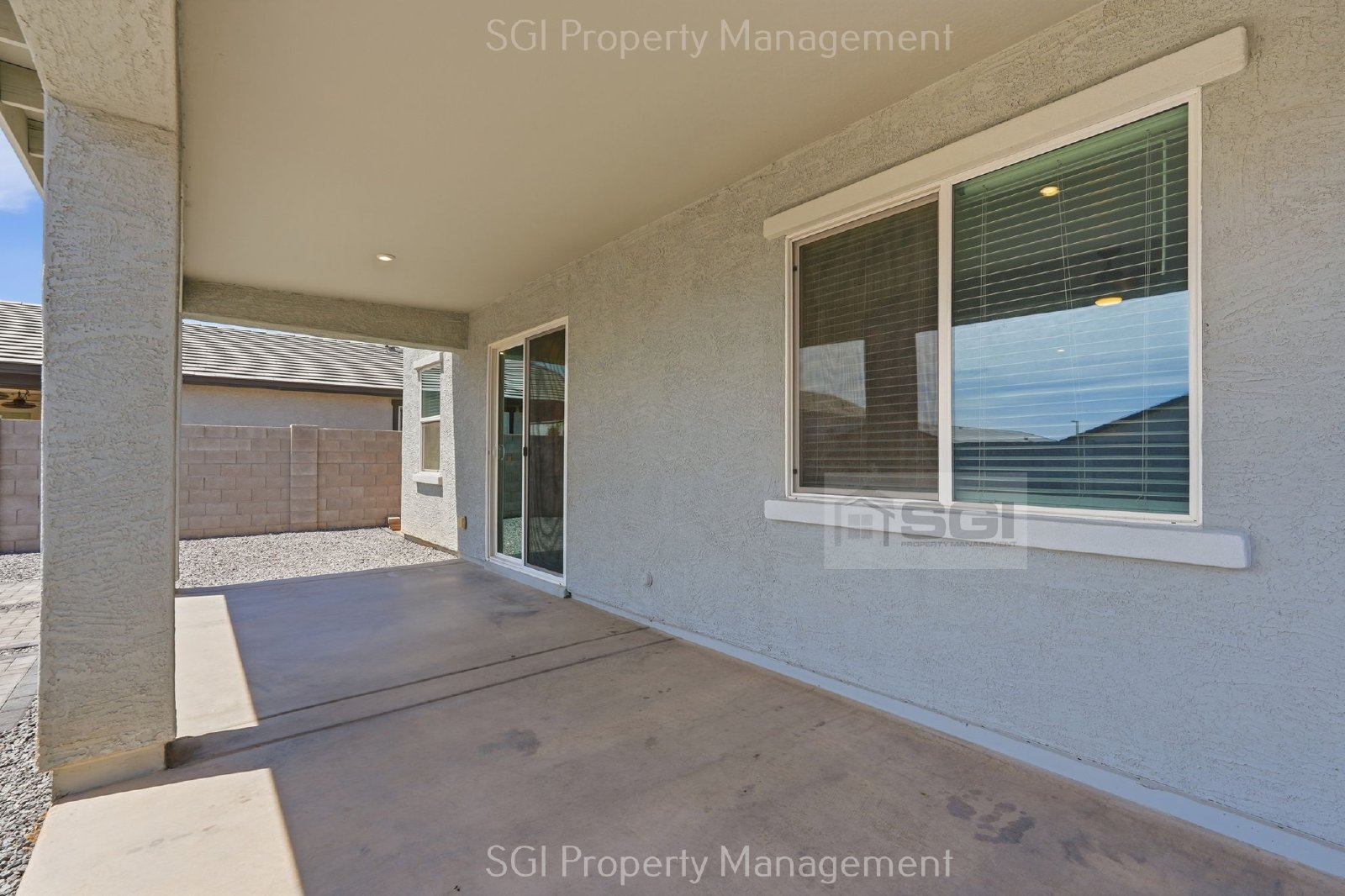 4 BEDROOM 3 BATHROOM SURPRISE HOME. property image