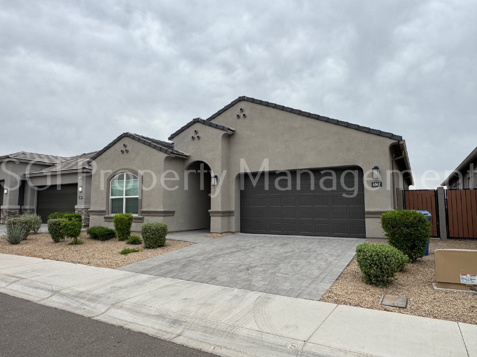 STUNNING DESERT RIDGE LUXURY PROPERTY! property image