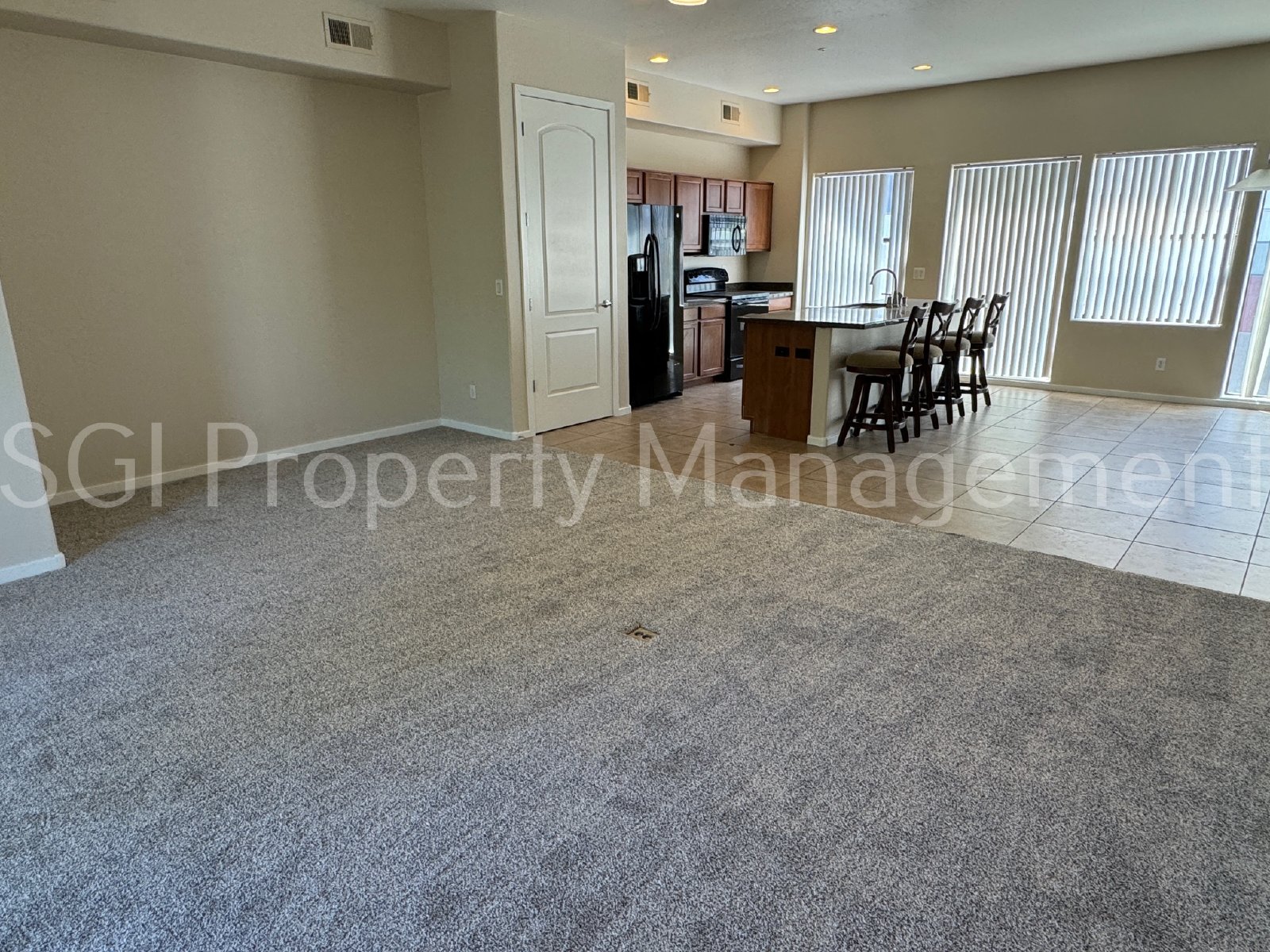 Gorgeous townhouse ready for move in property image