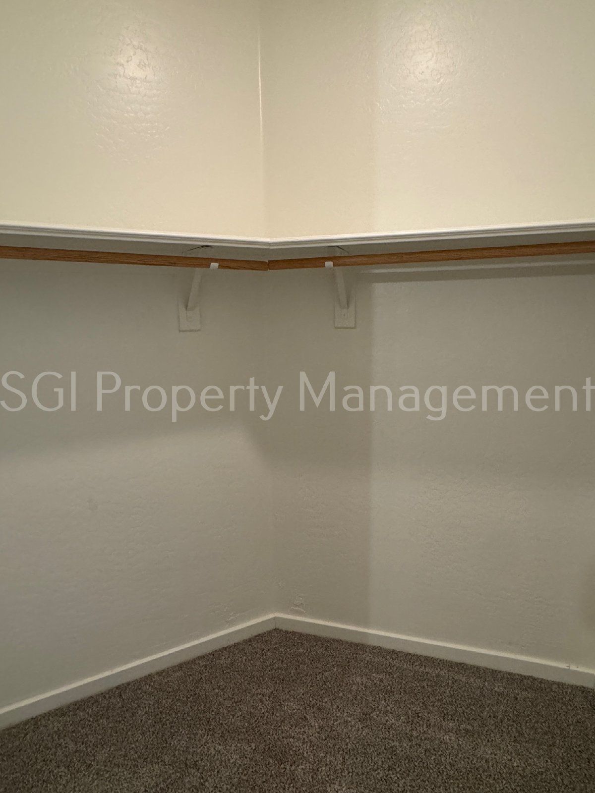 Gorgeous townhouse ready for move in property image