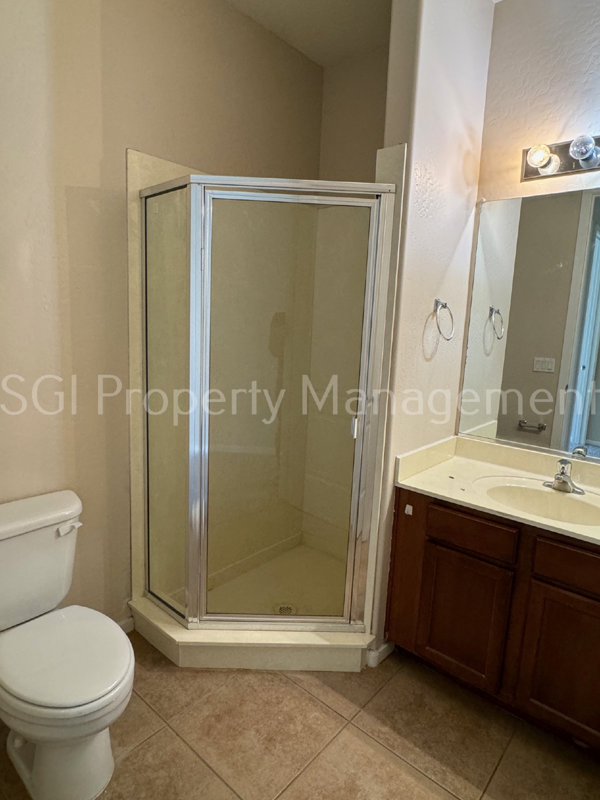 Gorgeous townhouse ready for move in property image