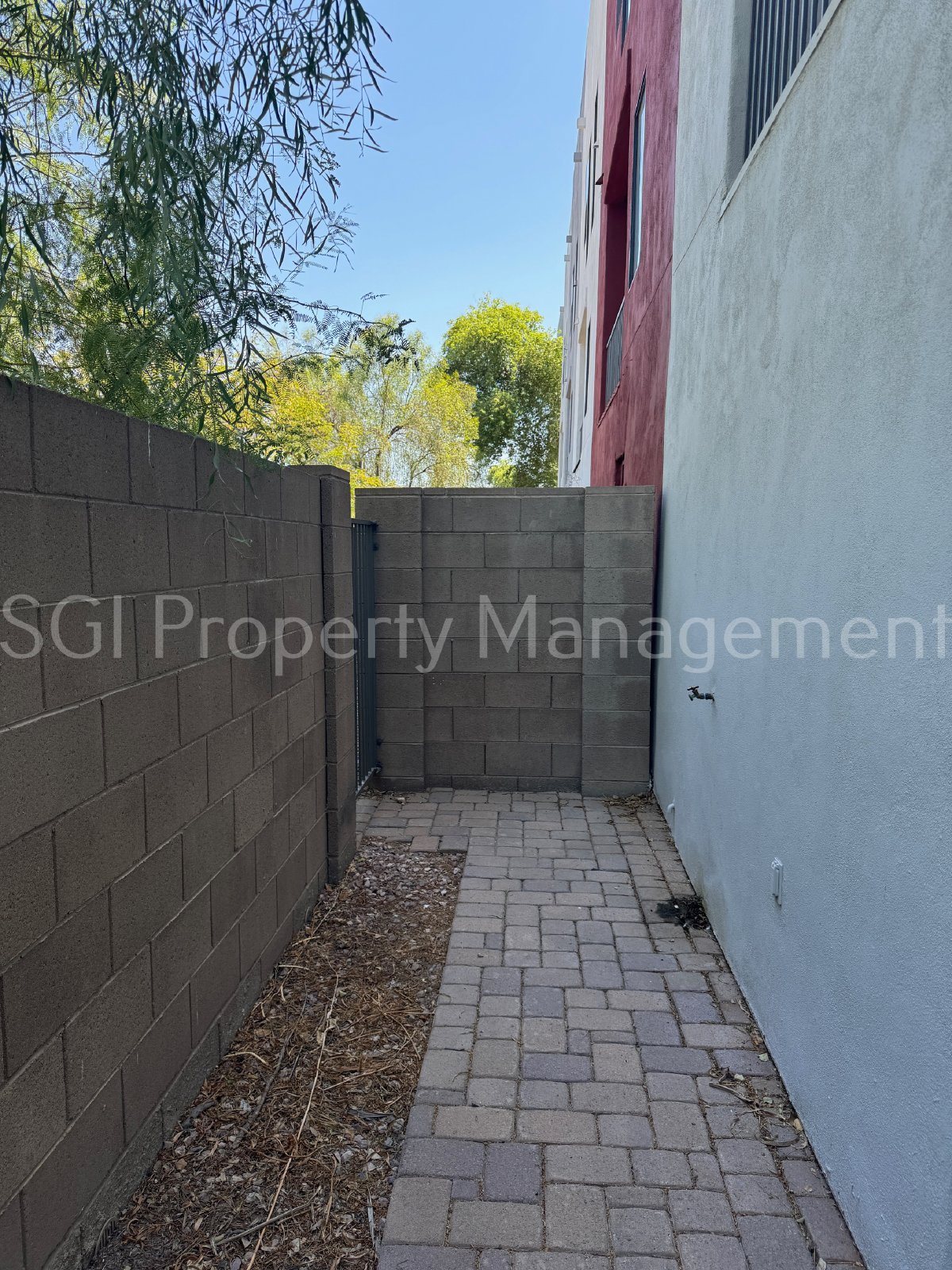 Gorgeous townhouse ready for move in property image