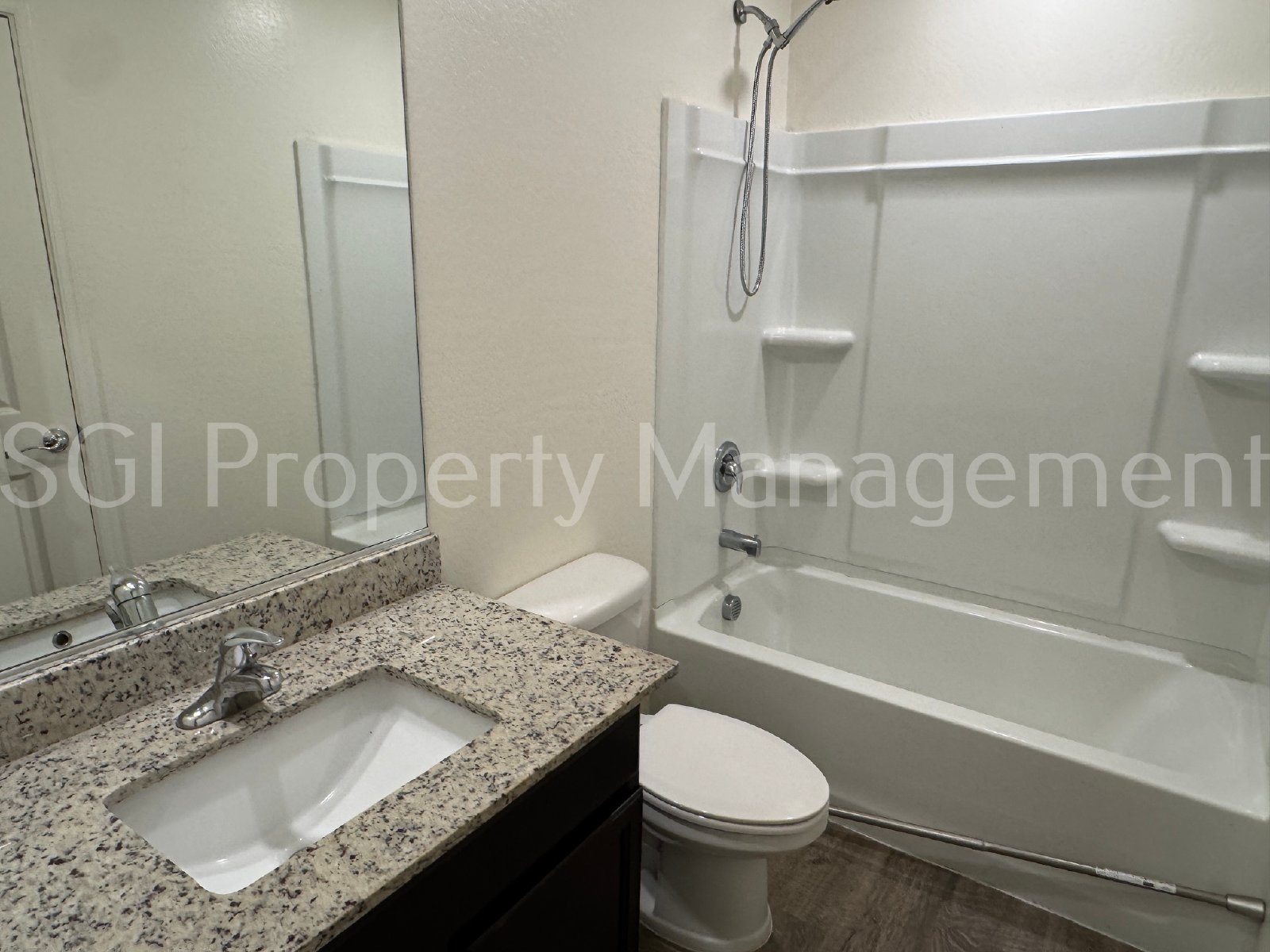 Gorgeous home ready for move in property image
