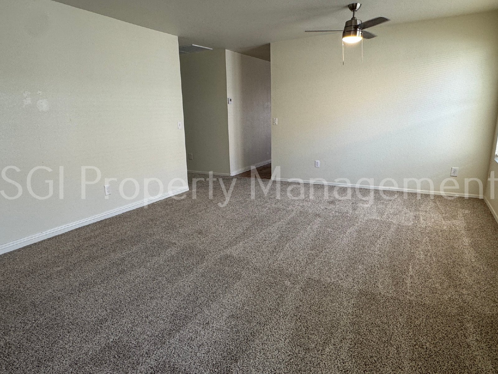 Weston Park 3 bedroom 2 bath home! property image