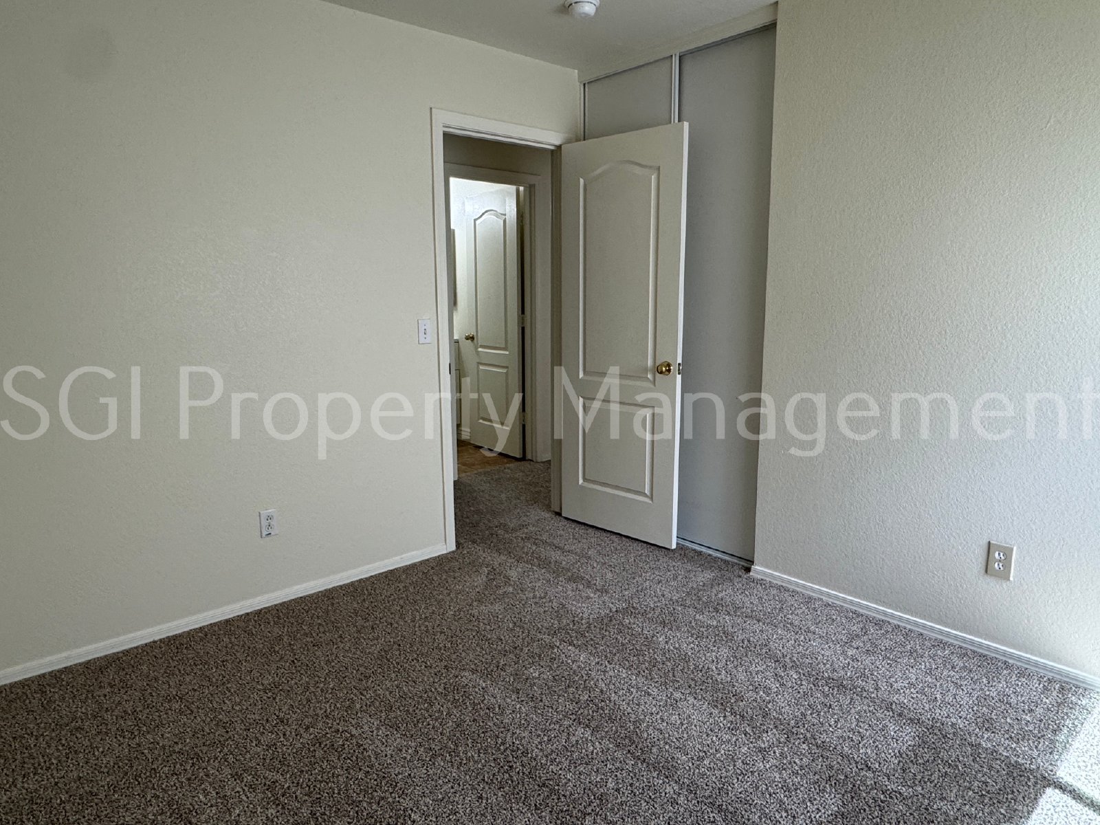 Weston Park 3 bedroom 2 bath home! property image