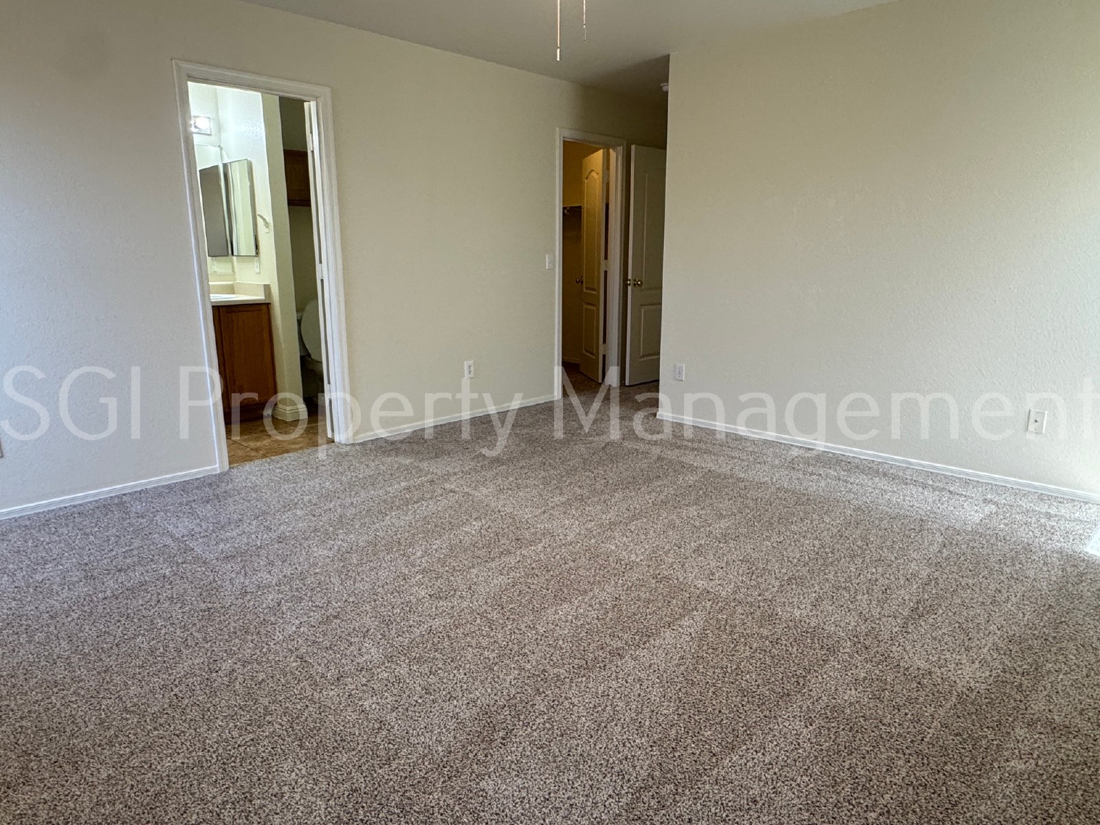 Weston Park 3 bedroom 2 bath home! property image