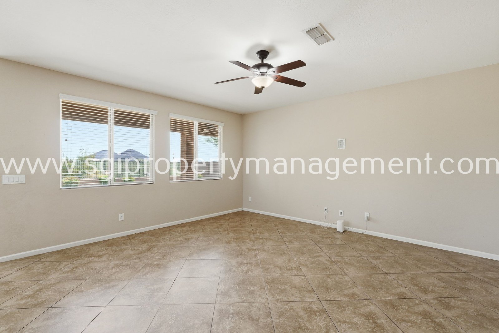PEORIA HOME WITH MOUNTAIN VIEWS property image