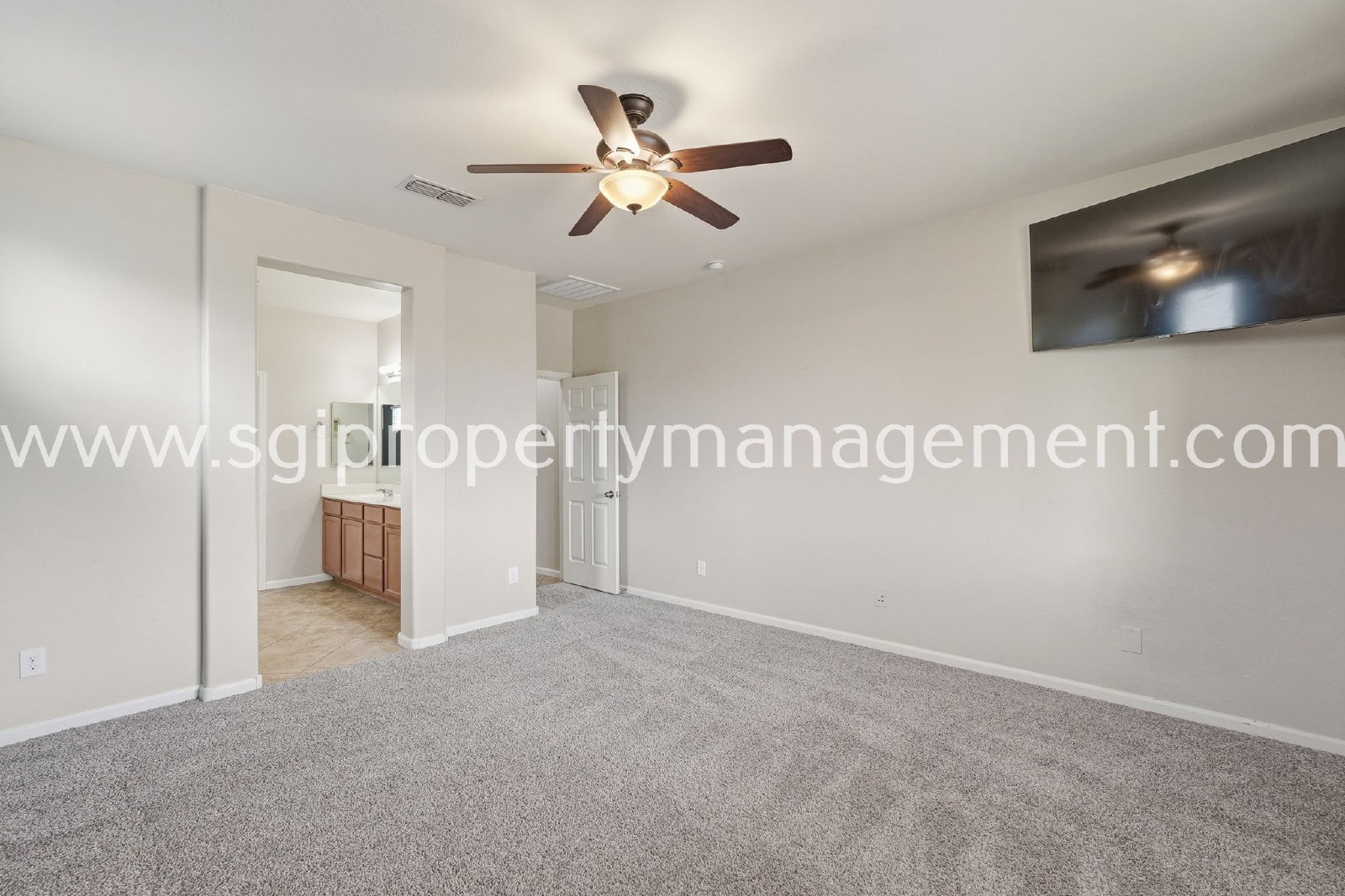 PEORIA HOME WITH MOUNTAIN VIEWS property image